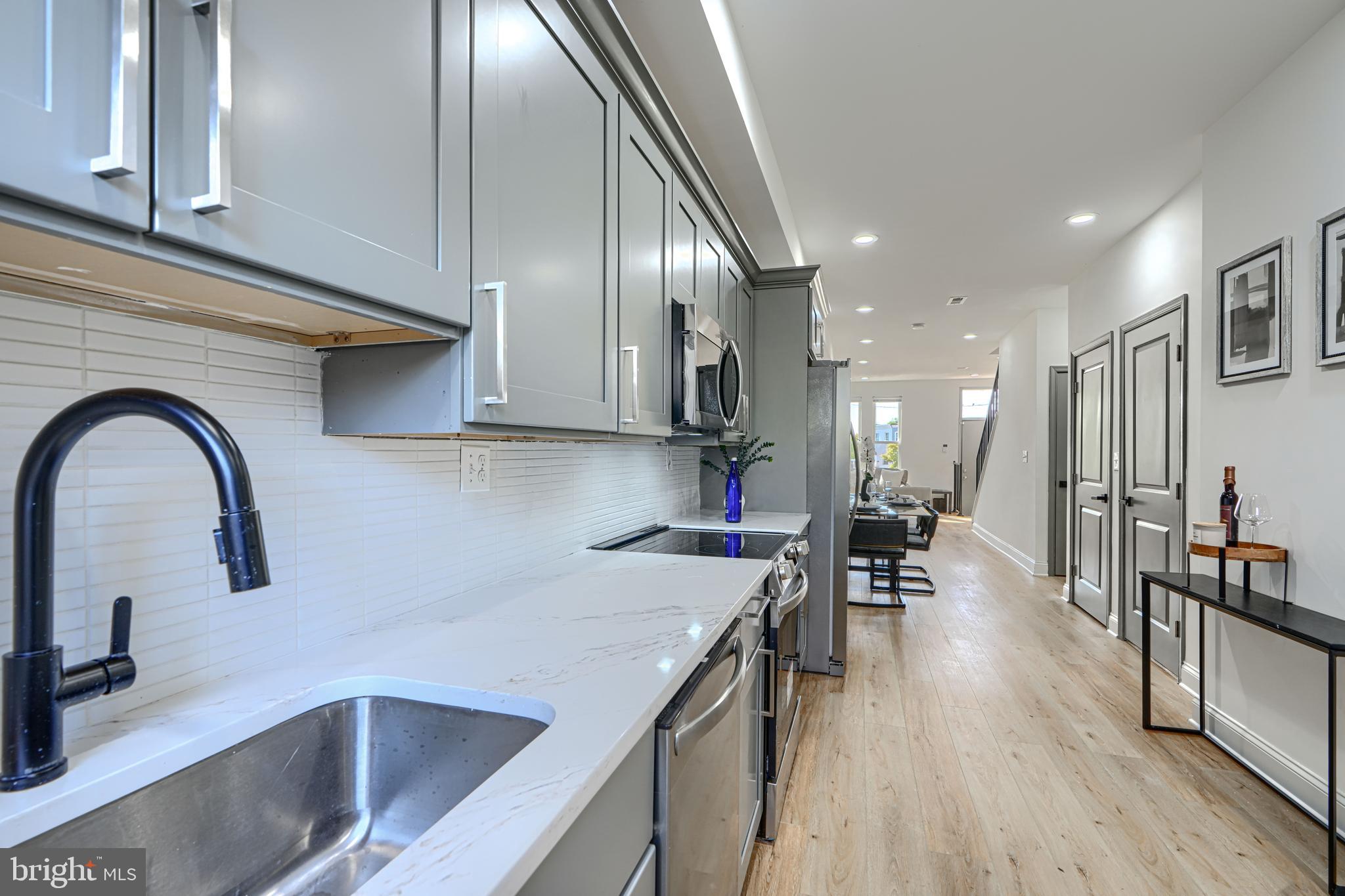 BROADWAY EAST - Residential