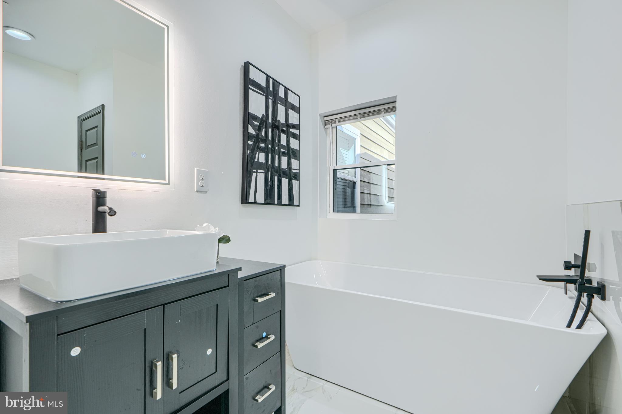 BROADWAY EAST - Residential