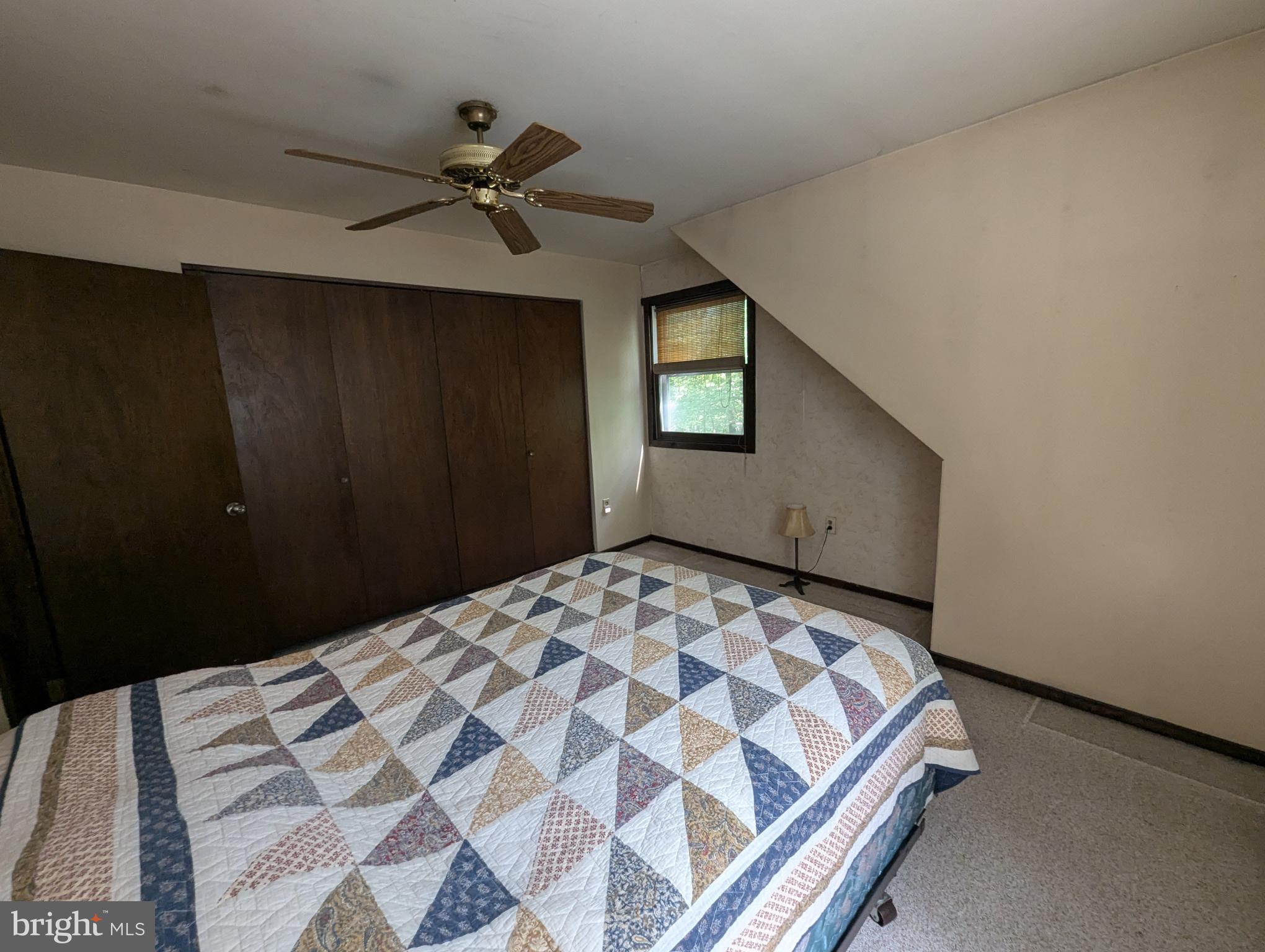 40 OAK FOREST LANE