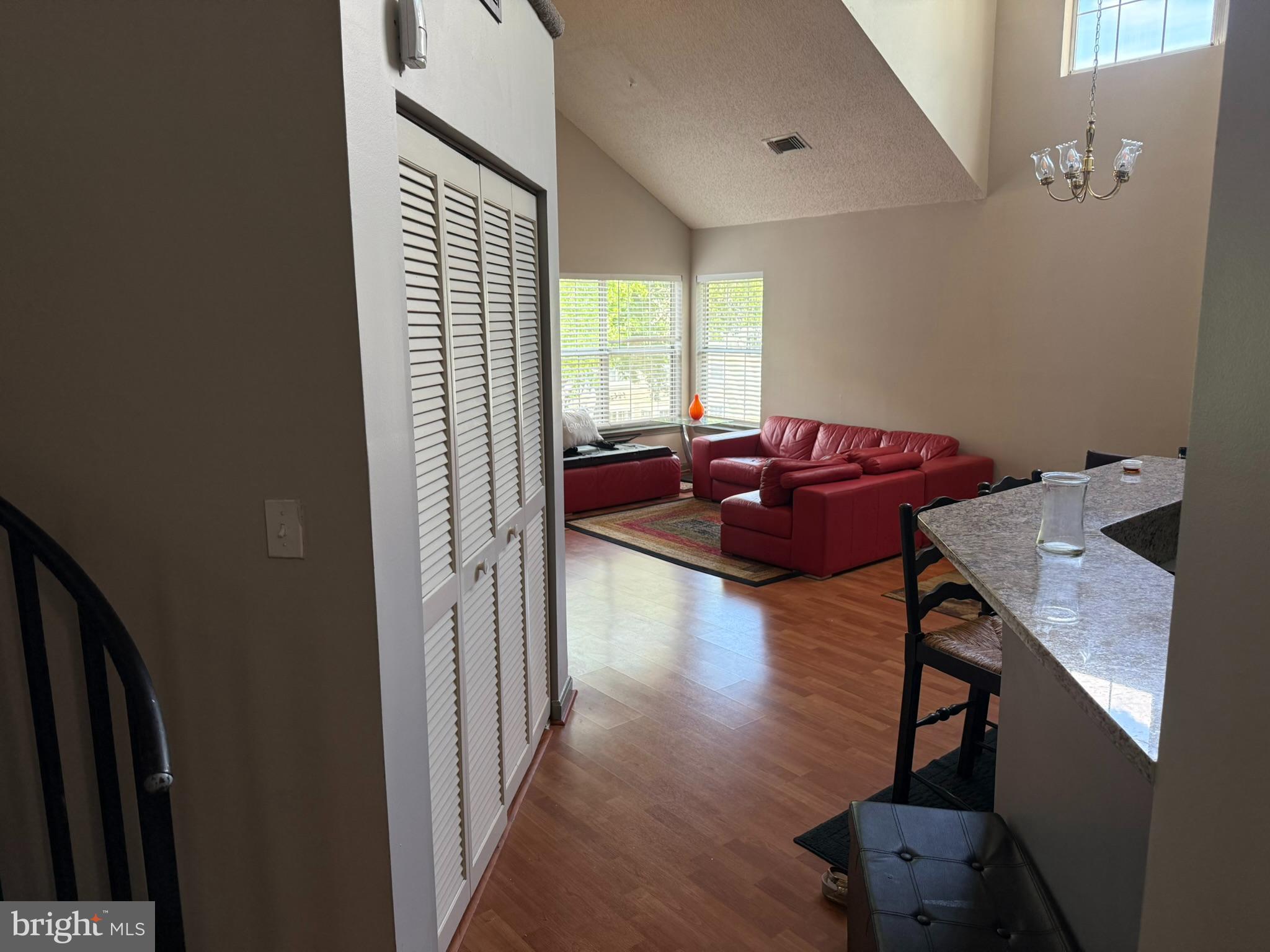 916 WESTHAVEN DRIVE 11-301