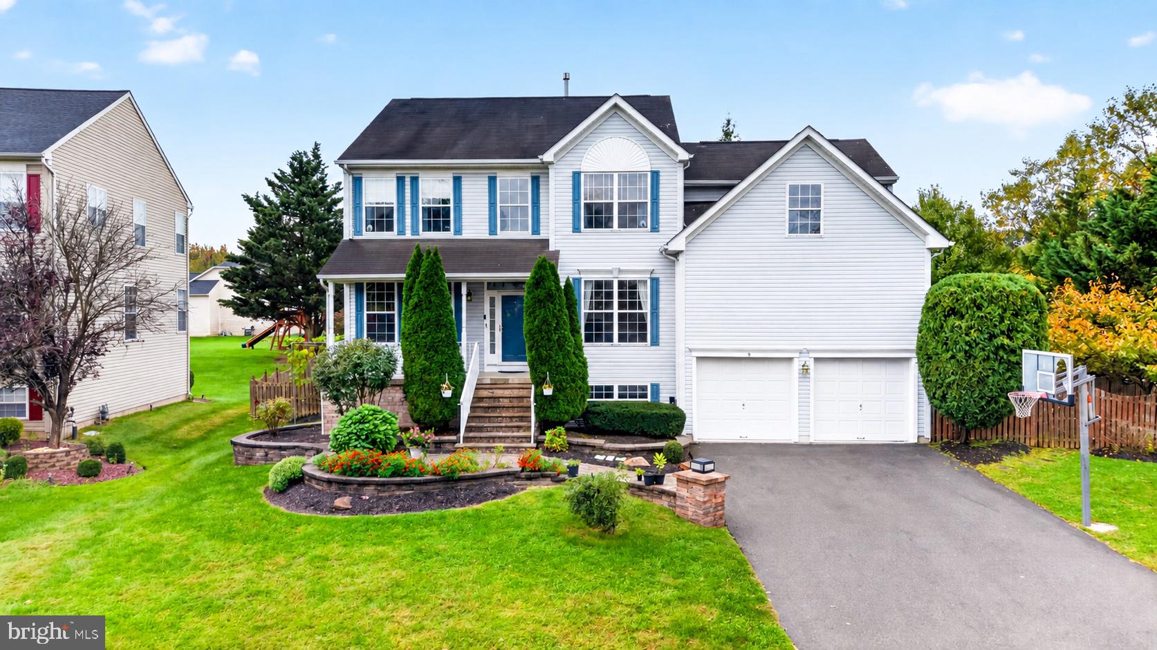 9 KINGSTONE LANE