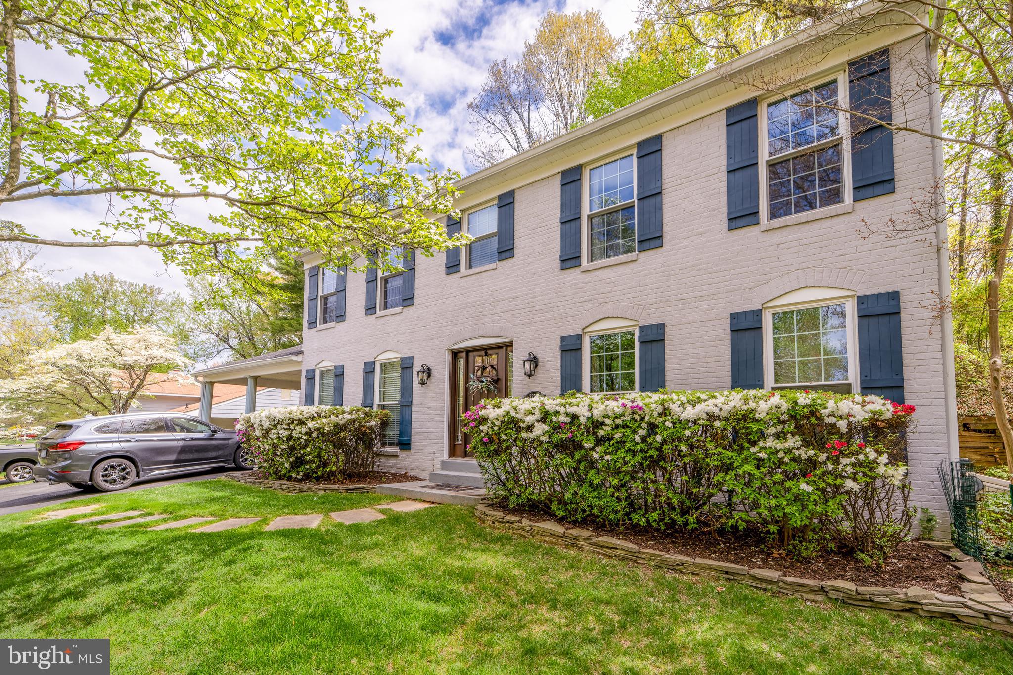 2235 ABBOTSFORD DRIVE