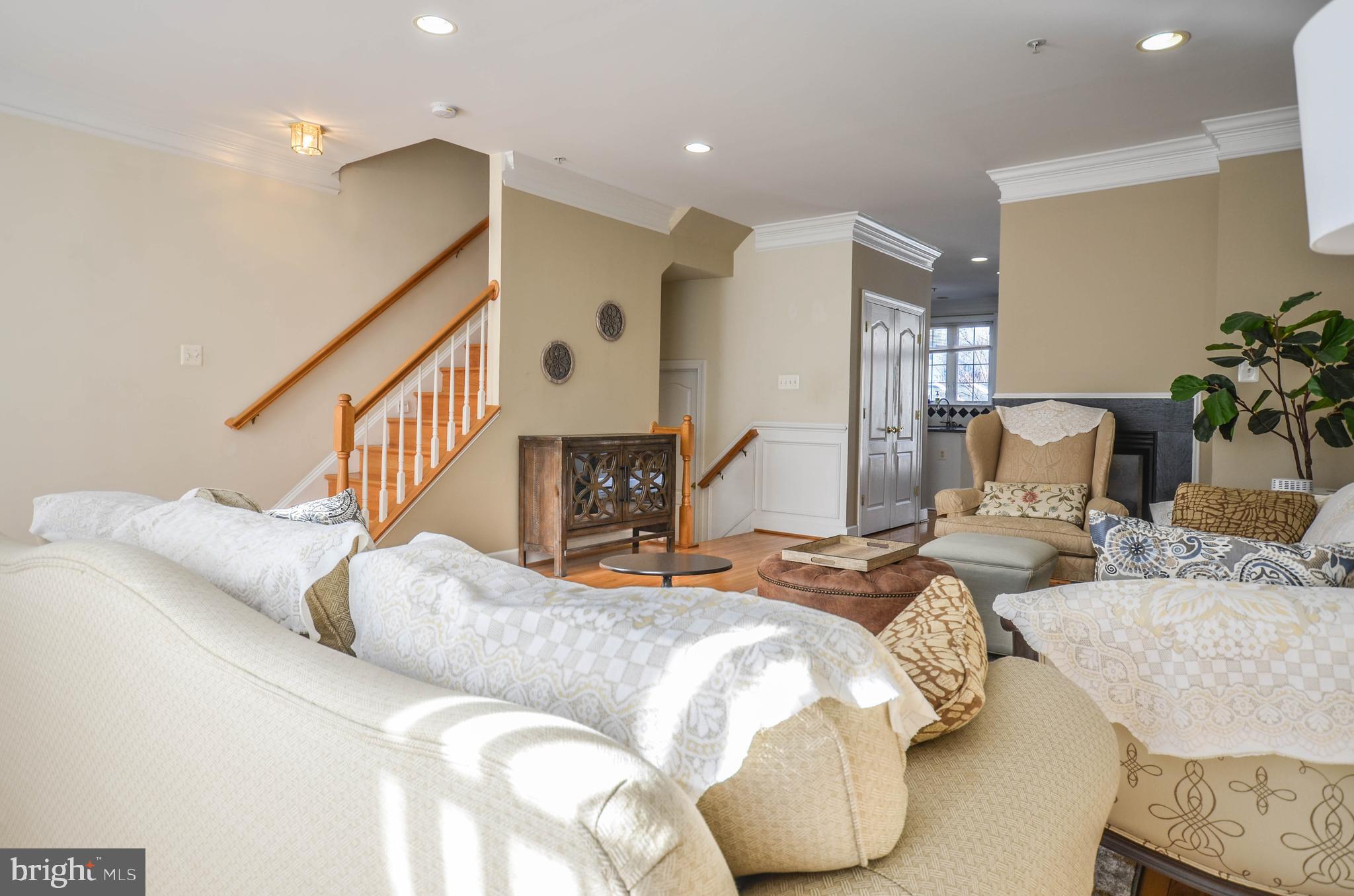 KING FARM BAILEYS COMMON - Residential Lease