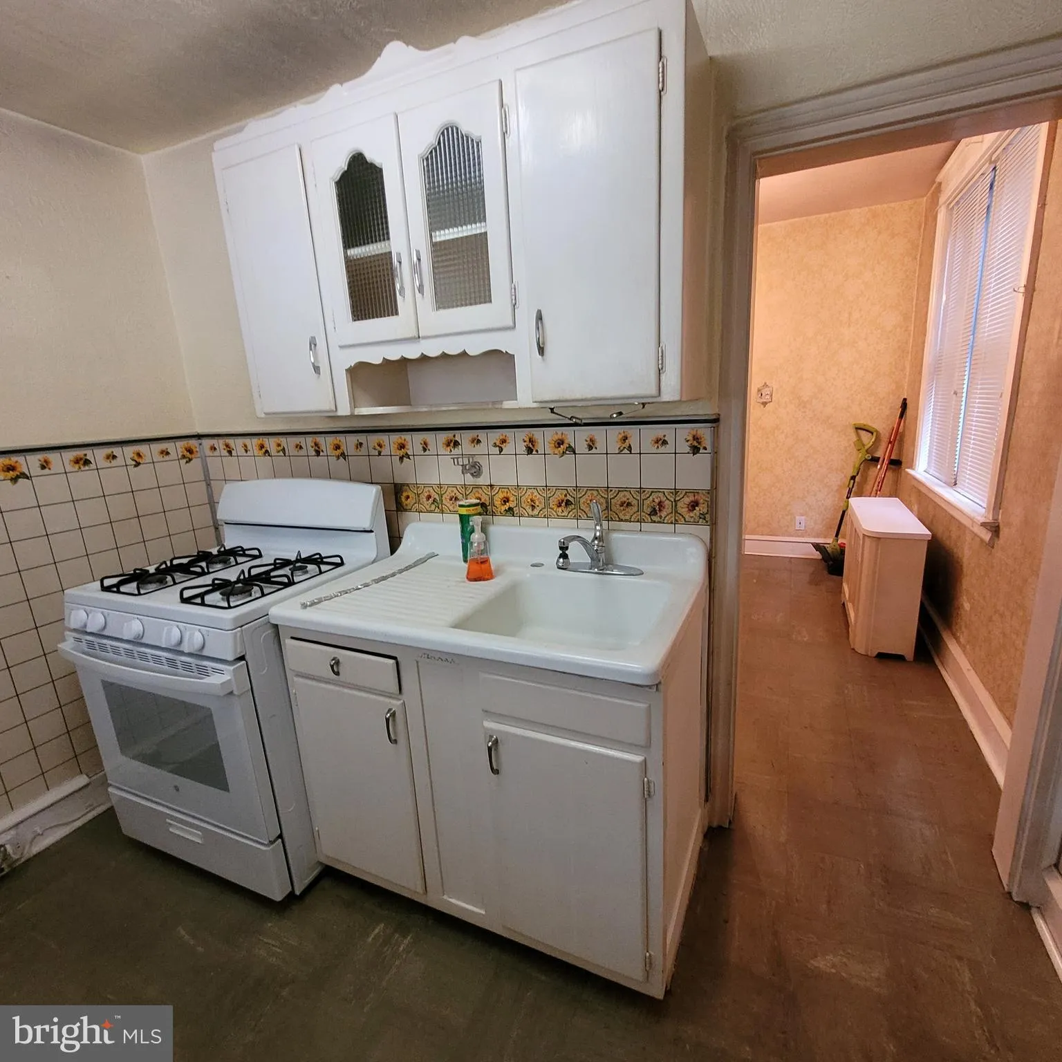 Philadelphia, Pennsylvania 19134, United States, 3 Bedrooms Bedrooms, ,1 BathroomBathrooms,Residential,Pending,27353