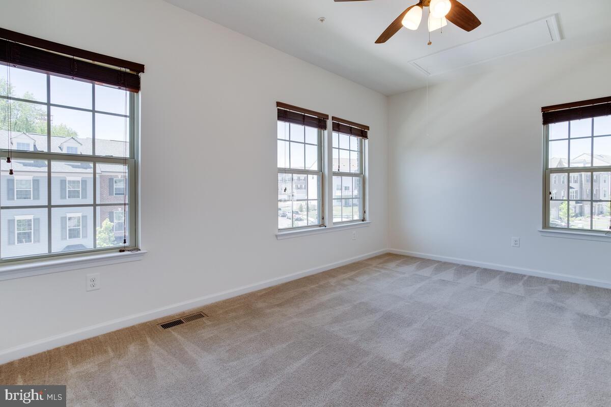 PARKSIDE - Residential