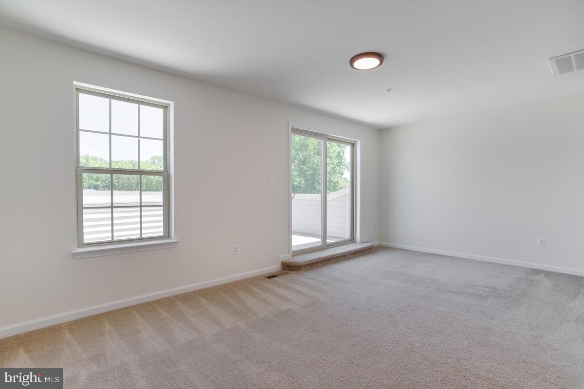 PARKSIDE - Residential