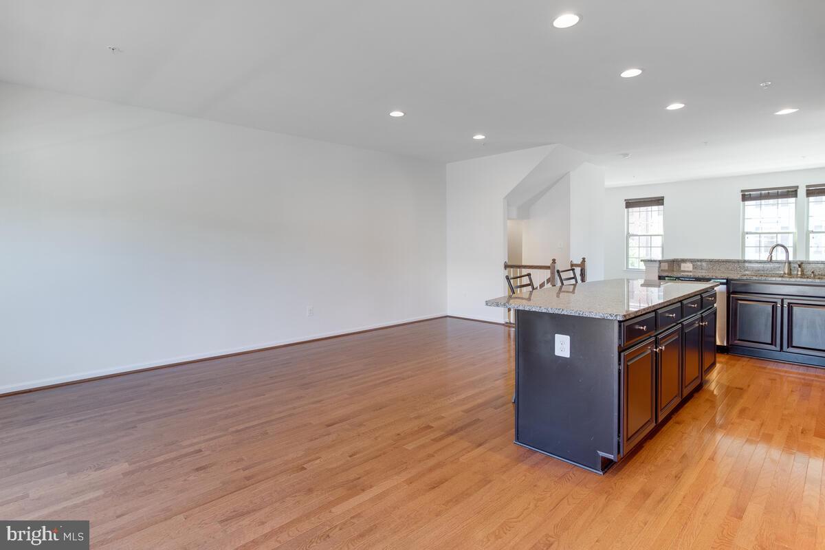 PARKSIDE - Residential