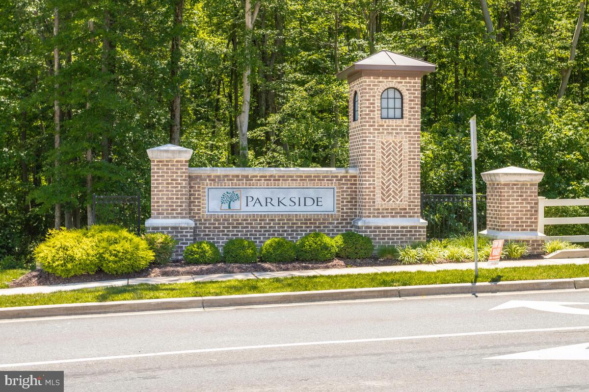 PARKSIDE - Residential