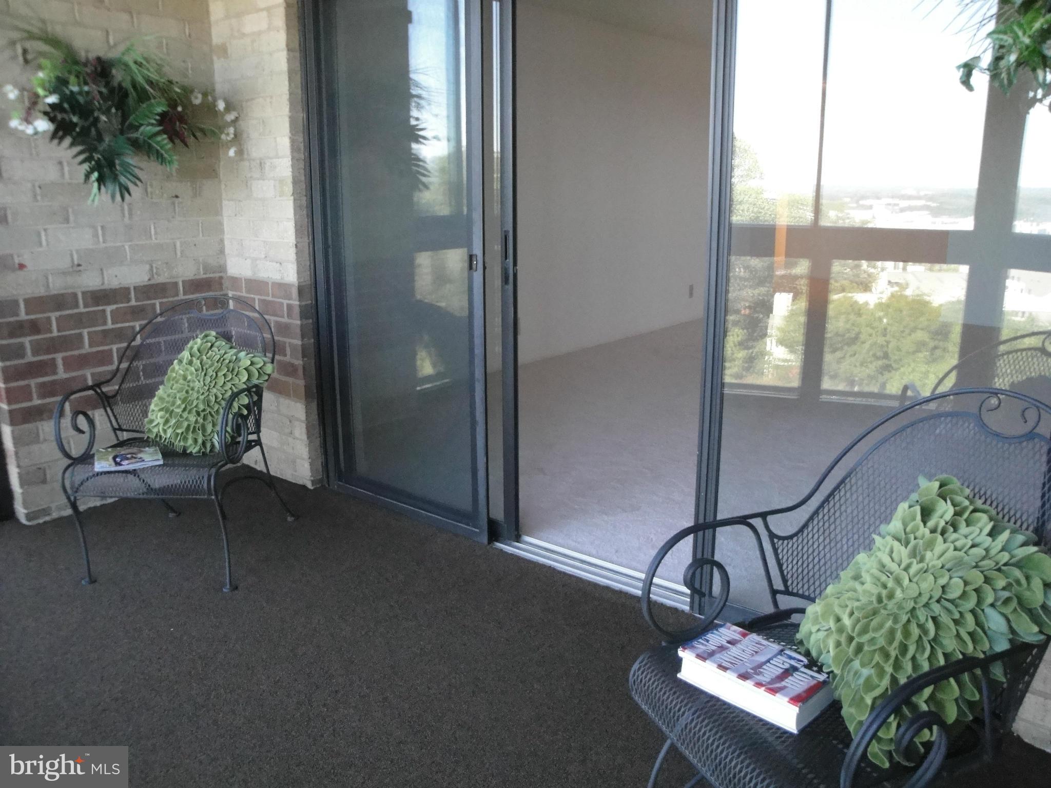 ROTONDA - Residential Lease