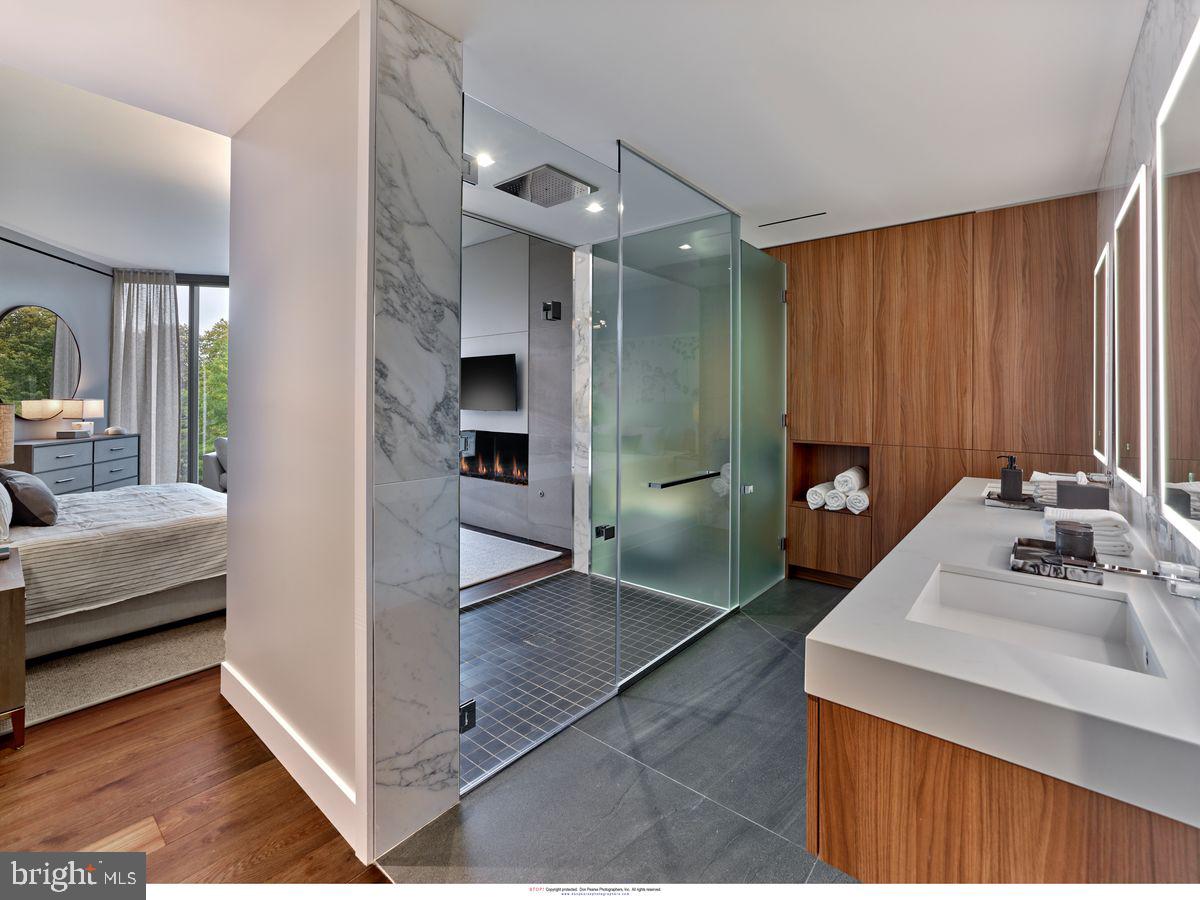 ART MUSEUM AREA - Residential