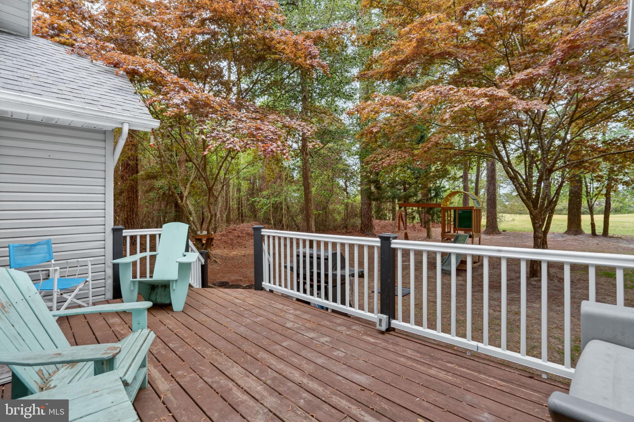 CAPTAIN'S COVE - Residential