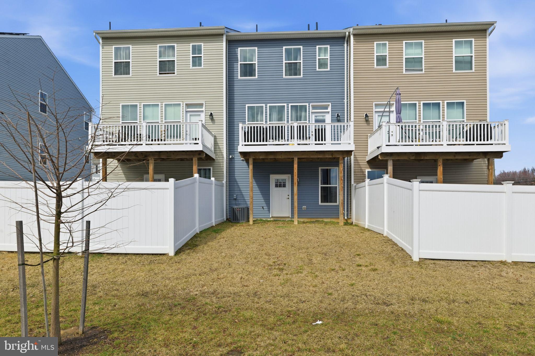 HYDE PARK OVERLOOK - Residential