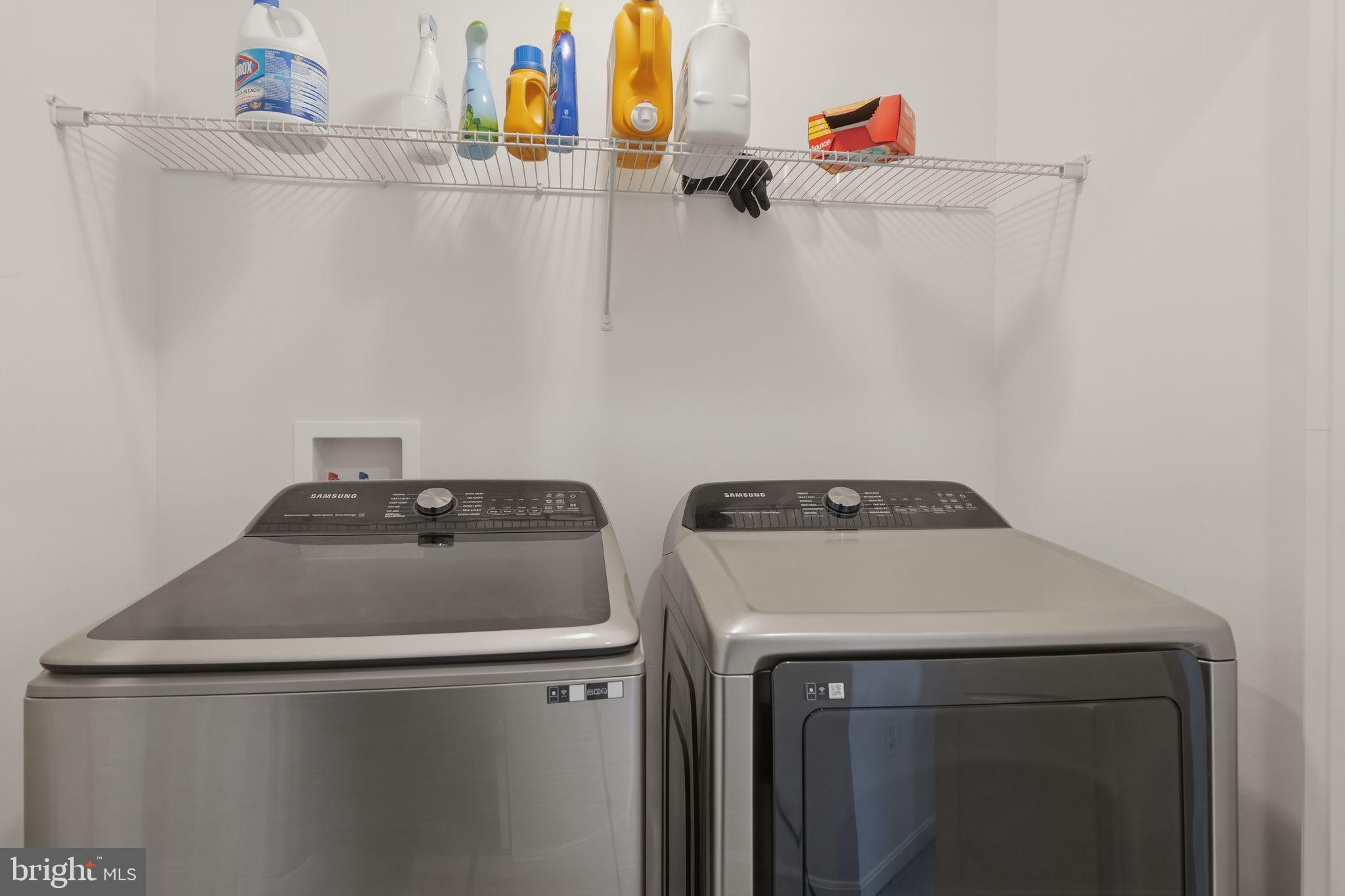 HYDE PARK OVERLOOK - Residential