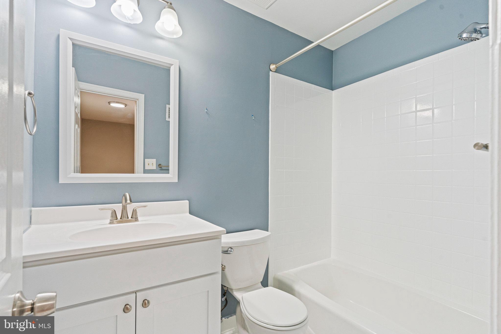 GREENTREE VILLAGE - Residential Lease