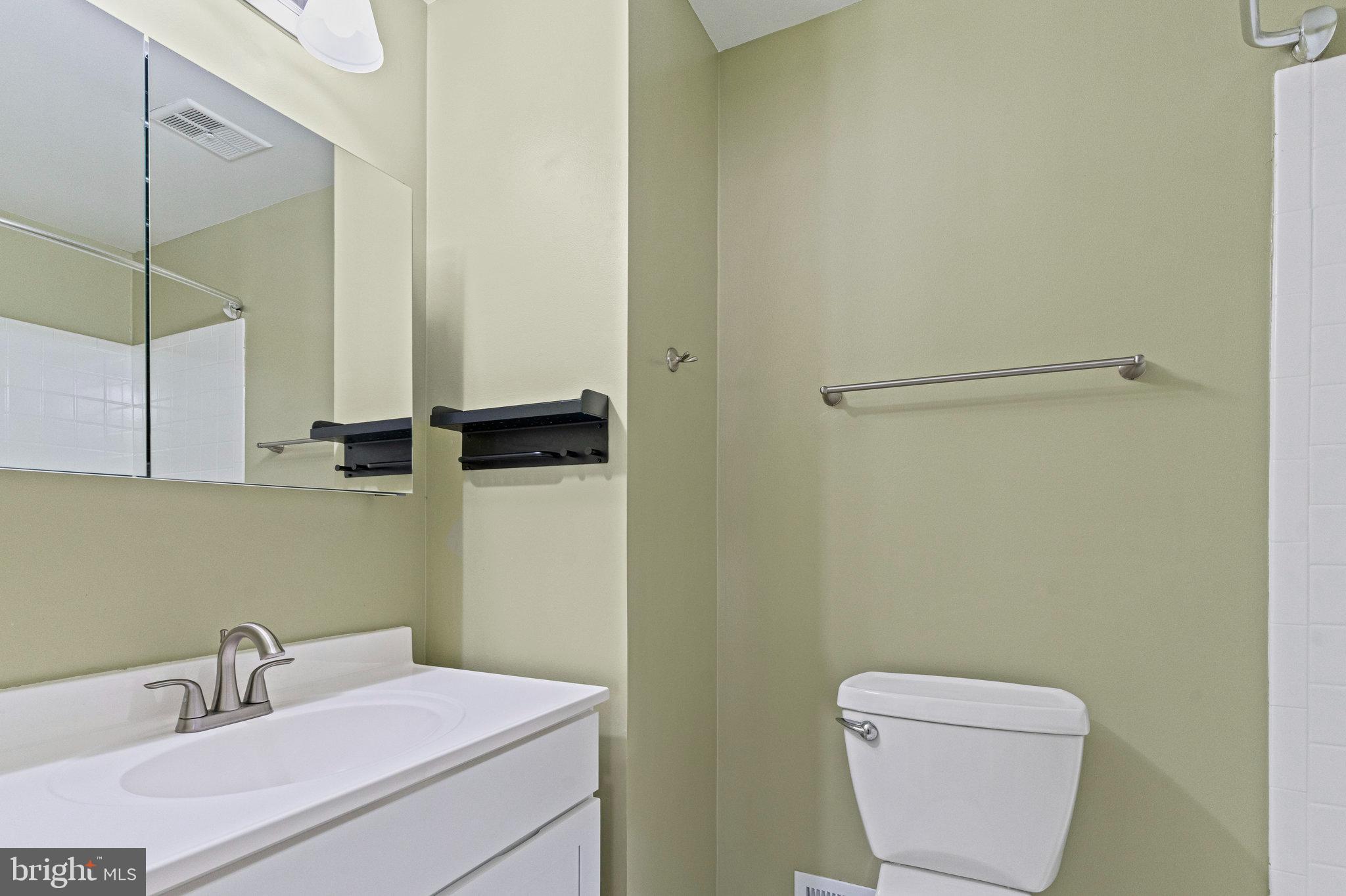 GREENTREE VILLAGE - Residential Lease