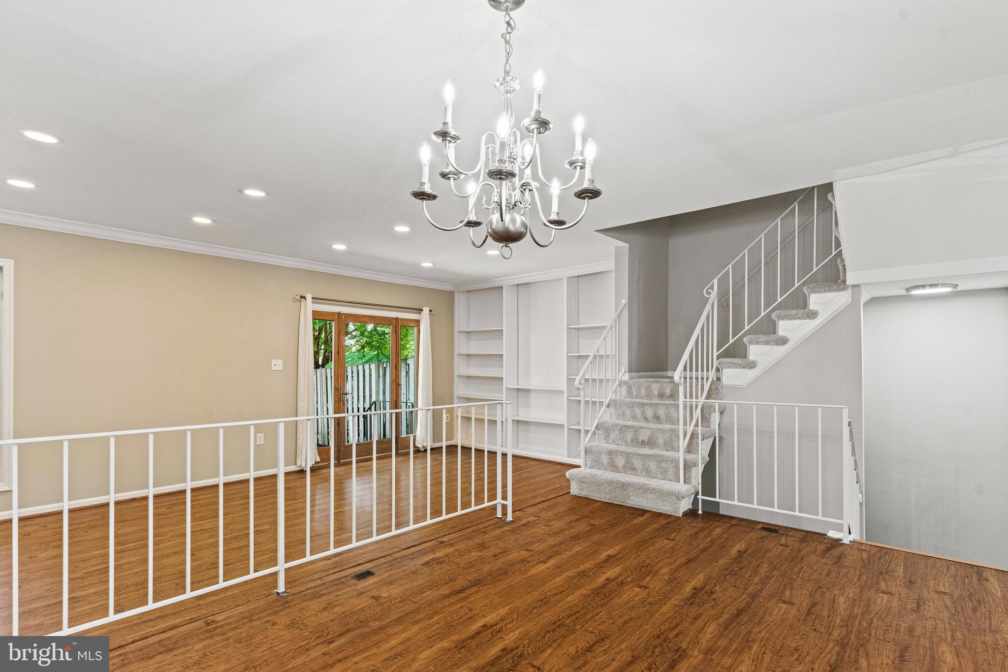 GREENTREE VILLAGE - Residential Lease