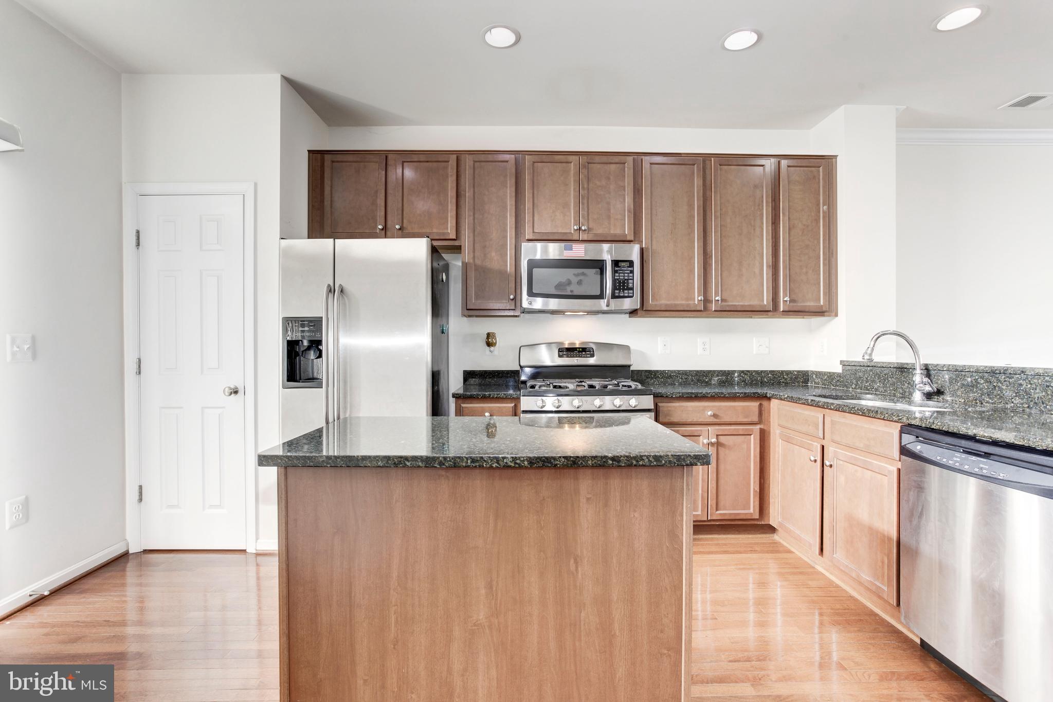 BLACKBURN POINT AT RIPPON LANDING - Residential