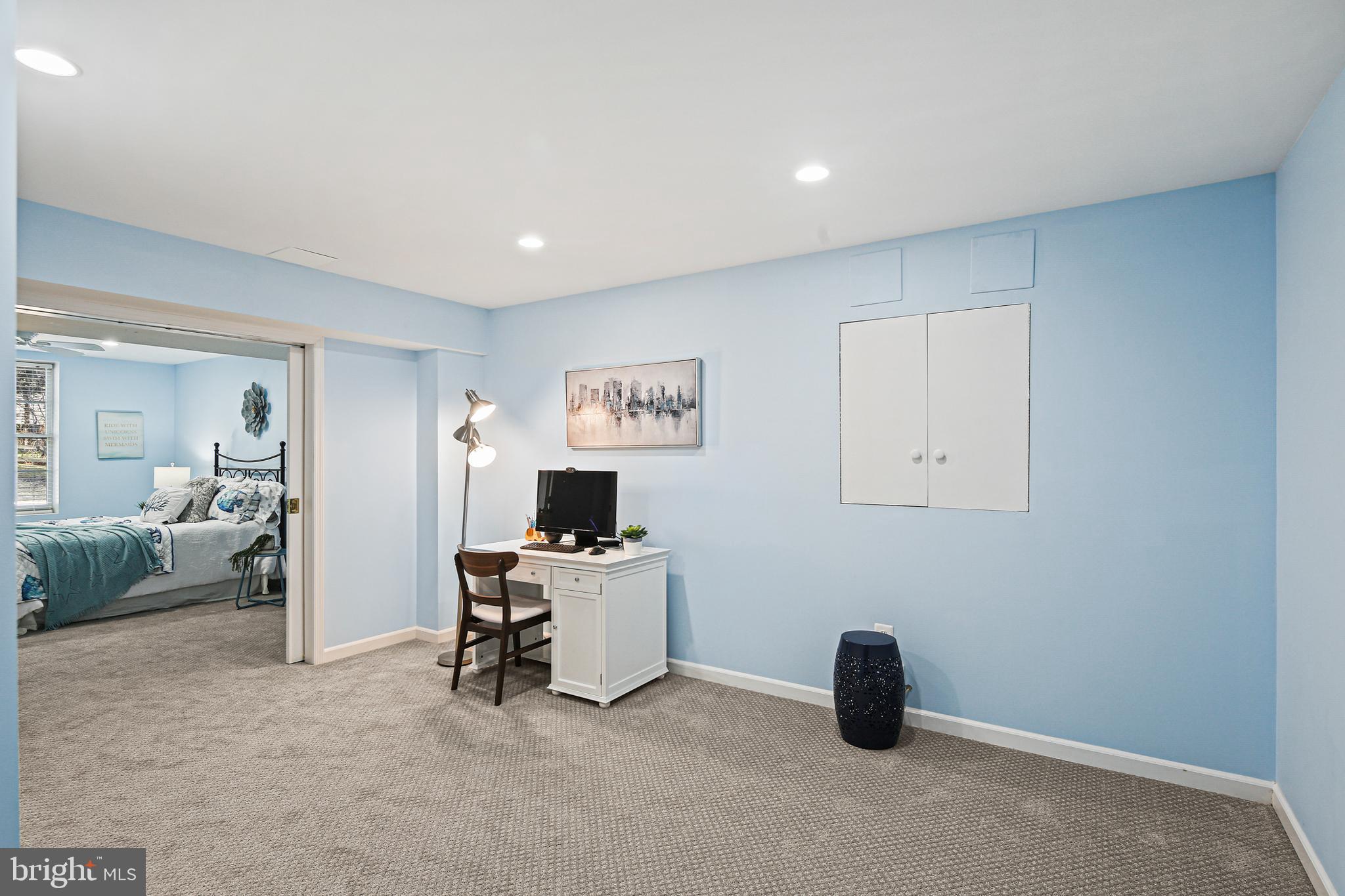 VILLAGE OF RIVER HILL - Residential