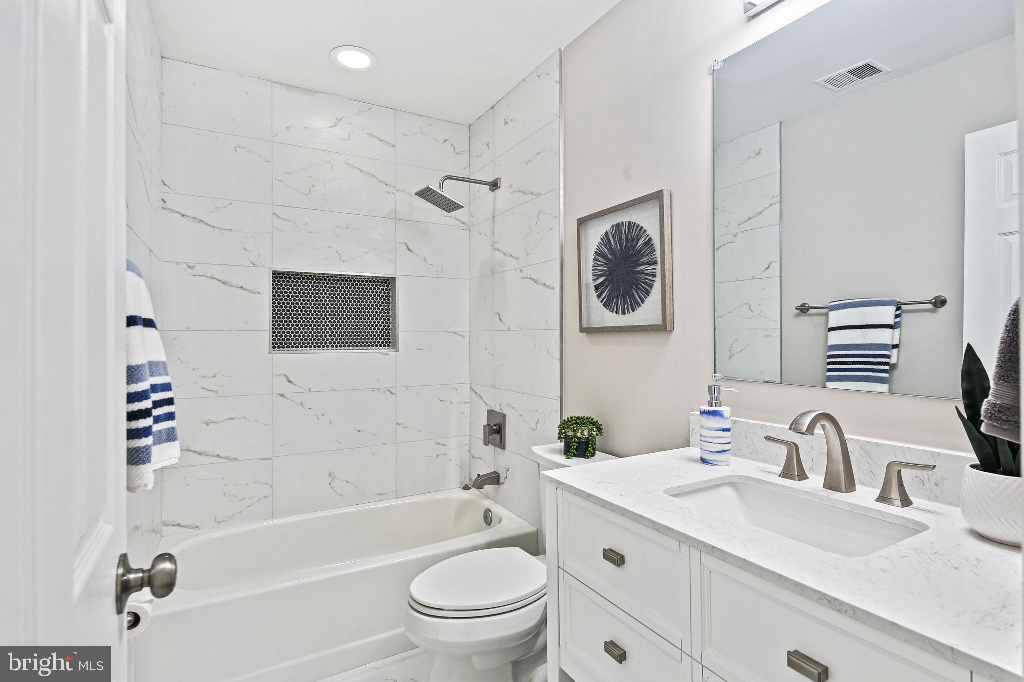 VILLAGE OF RIVER HILL - Residential