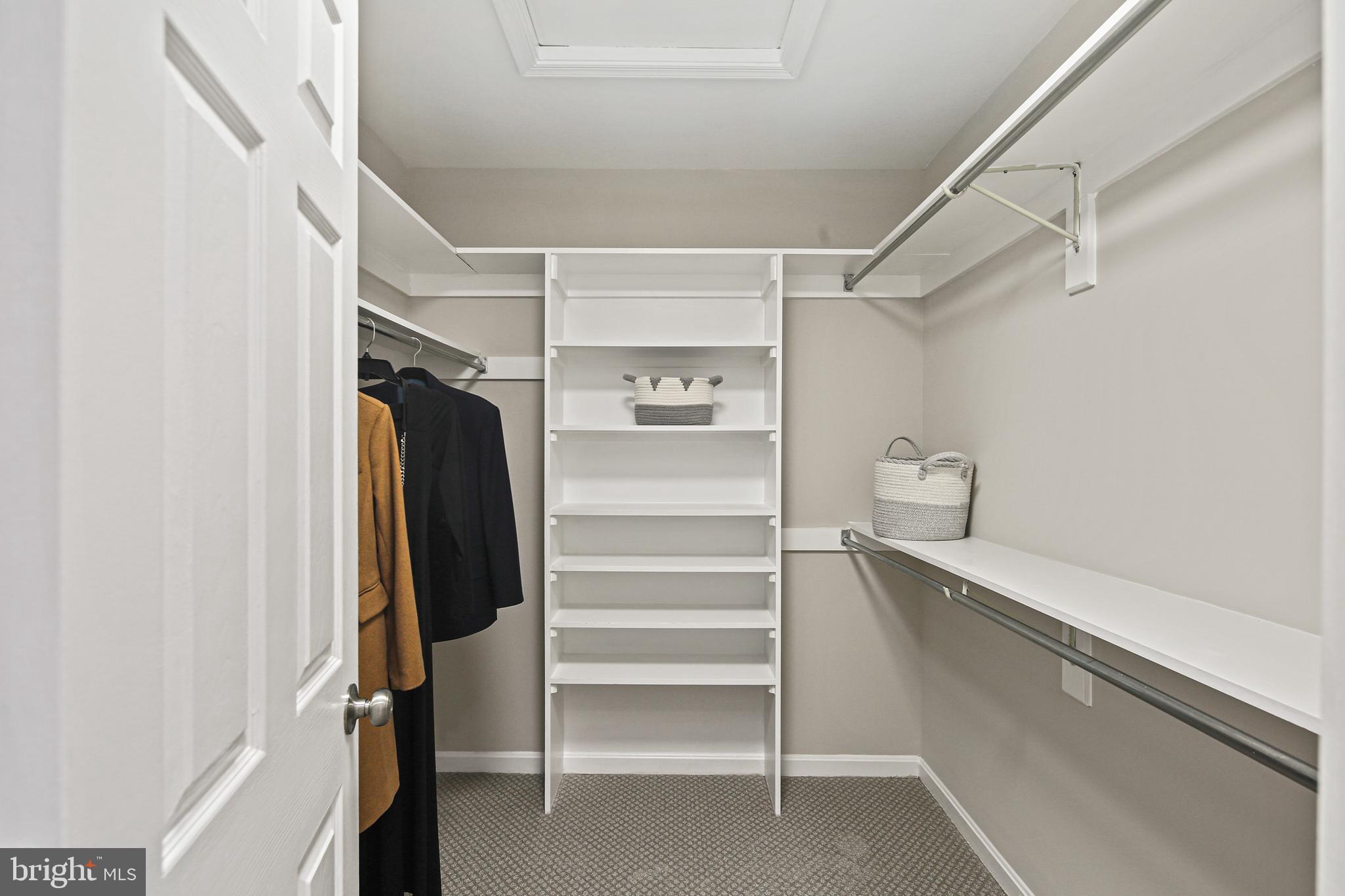 VILLAGE OF RIVER HILL - Residential