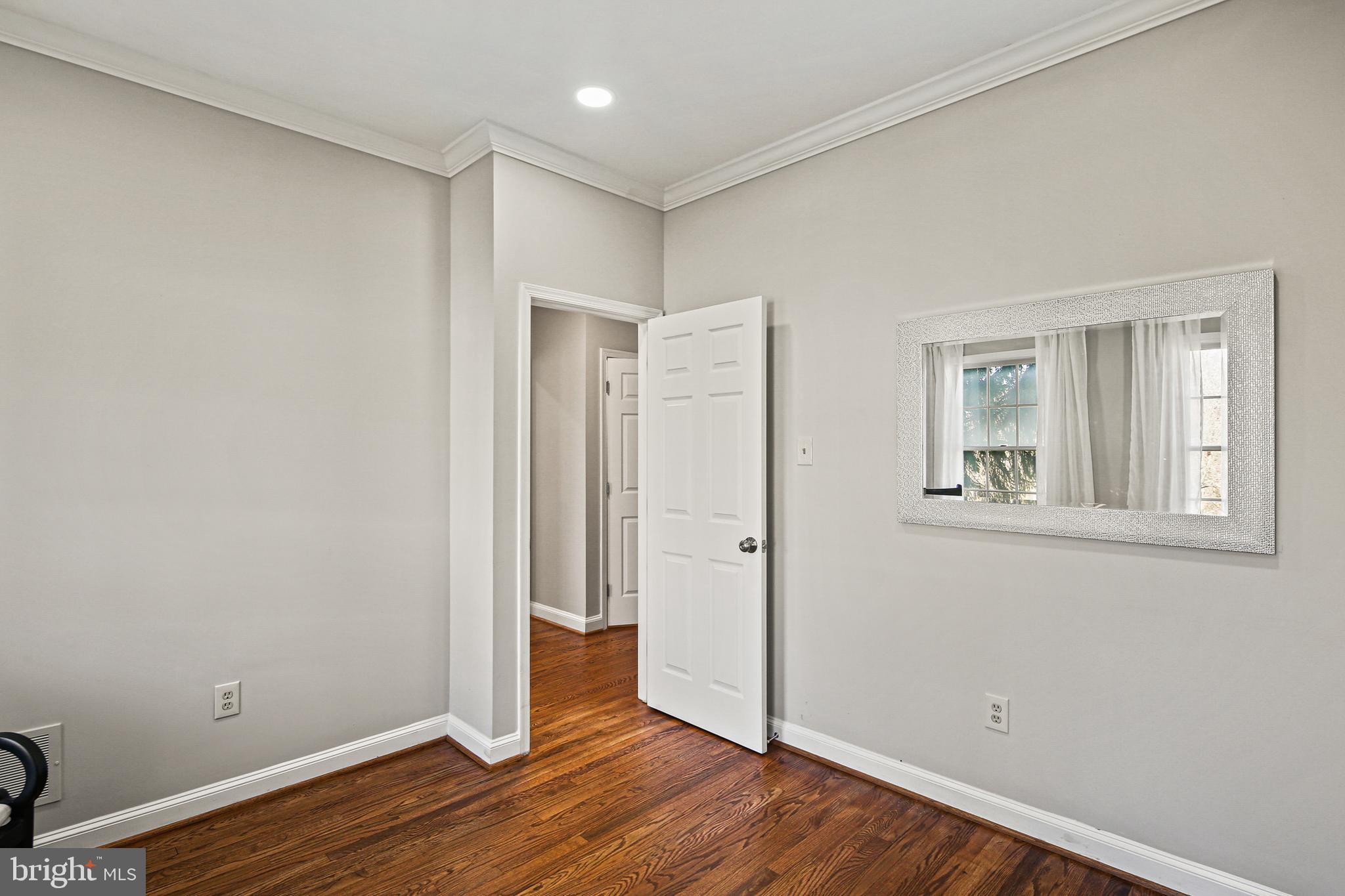 VILLAGE OF RIVER HILL - Residential