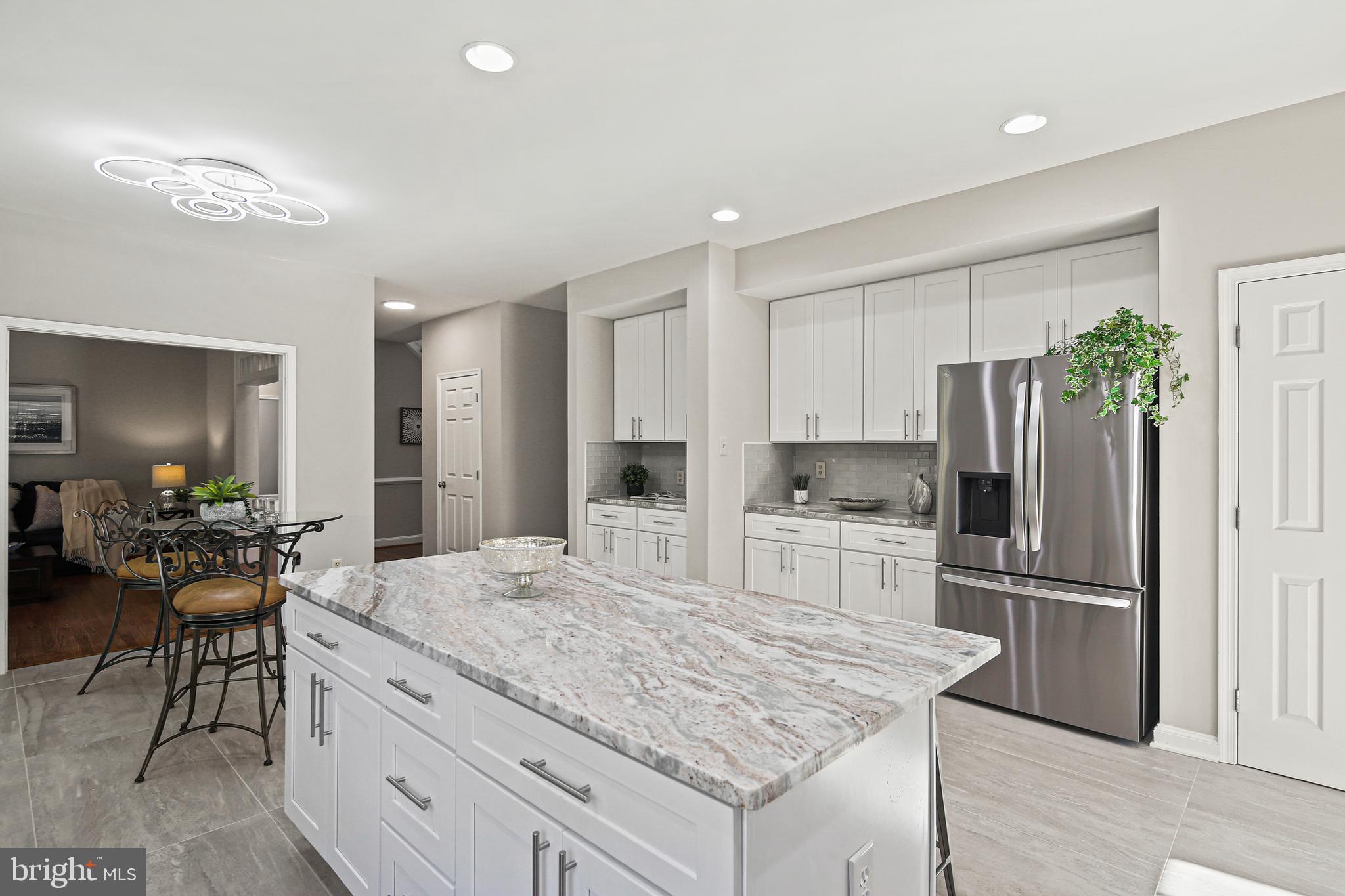 VILLAGE OF RIVER HILL - Residential