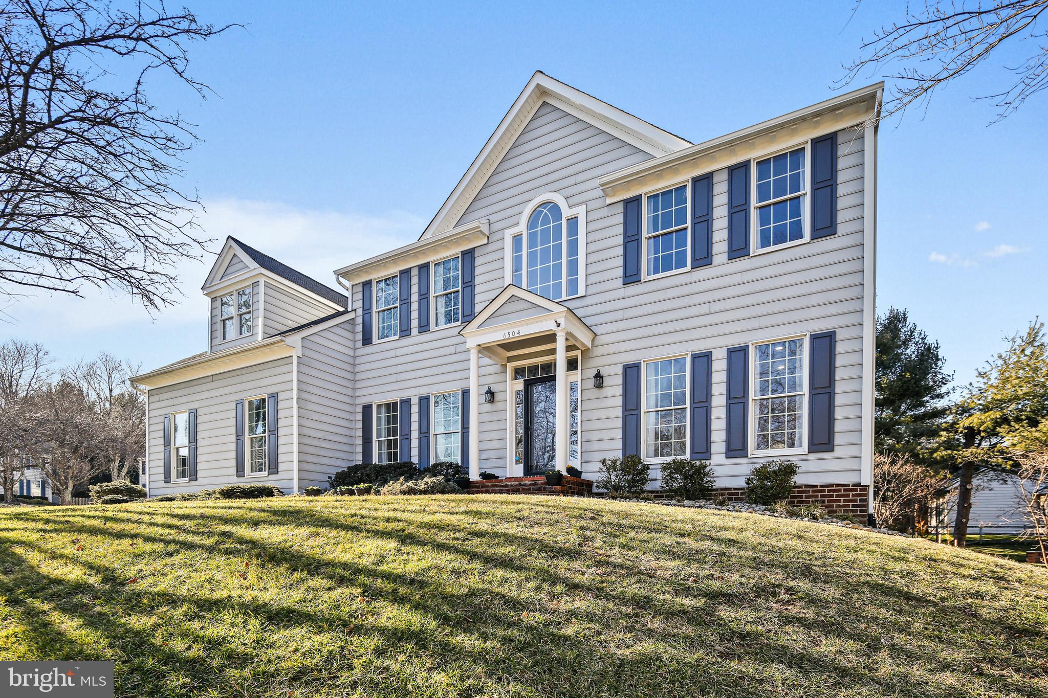 VILLAGE OF RIVER HILL - Residential