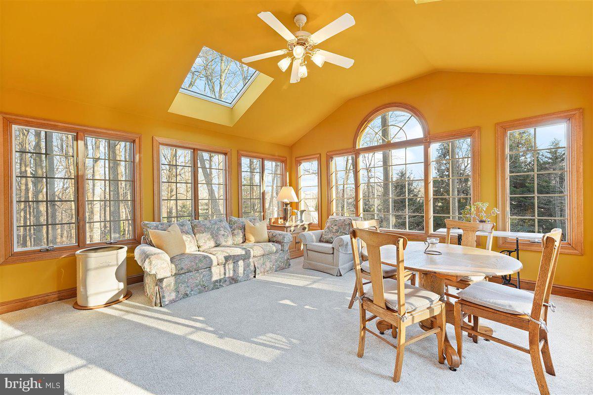 SPRINGTON CHASE - Residential