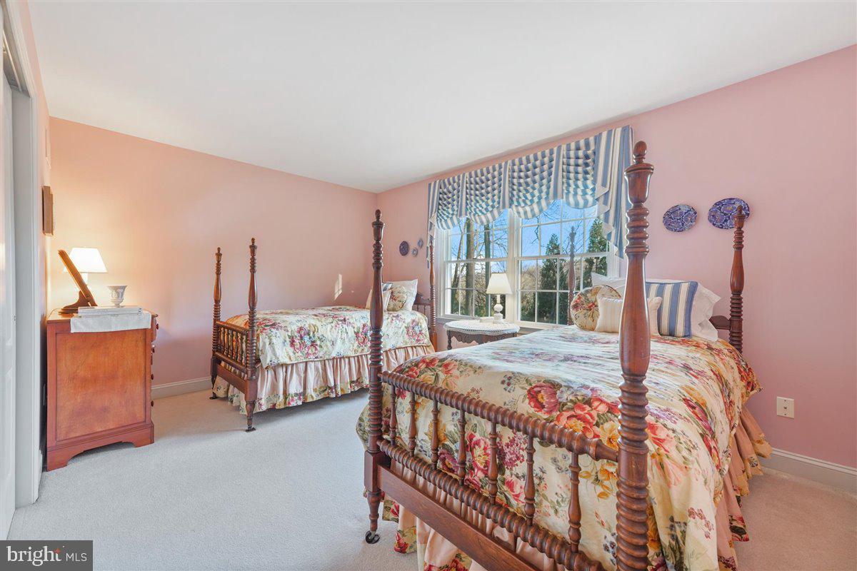 SPRINGTON CHASE - Residential