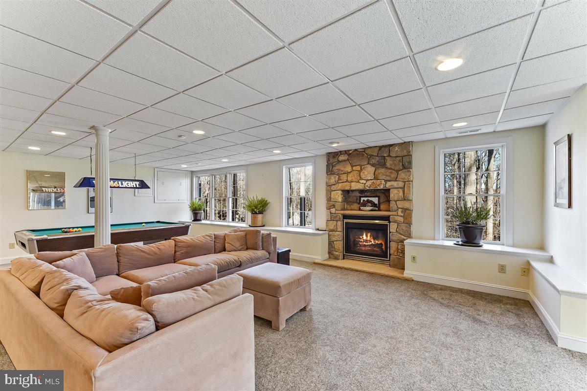 SPRINGTON CHASE - Residential