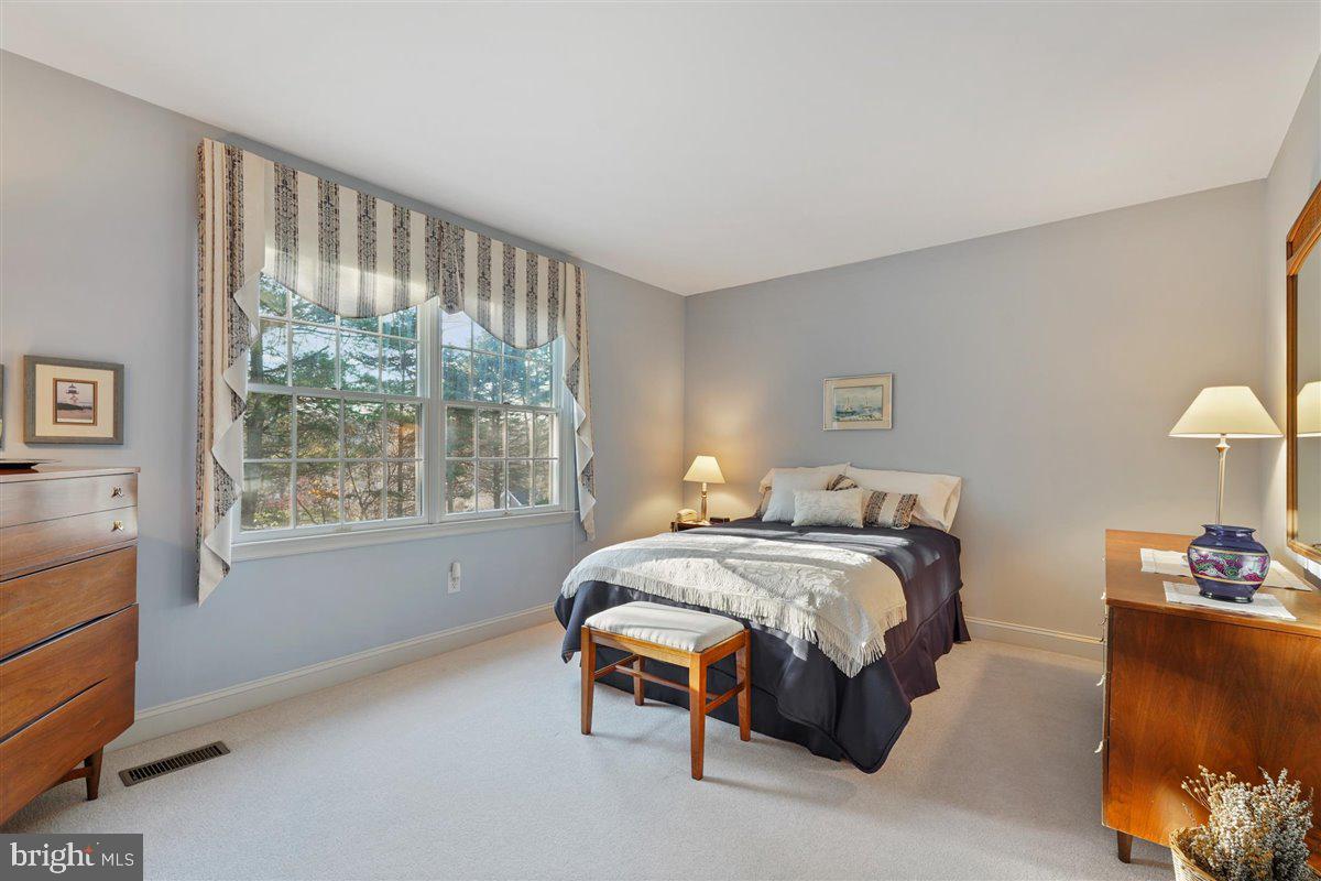 SPRINGTON CHASE - Residential