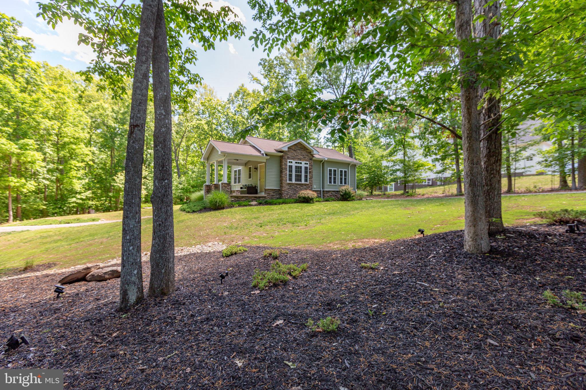 106 BERNIE CIR