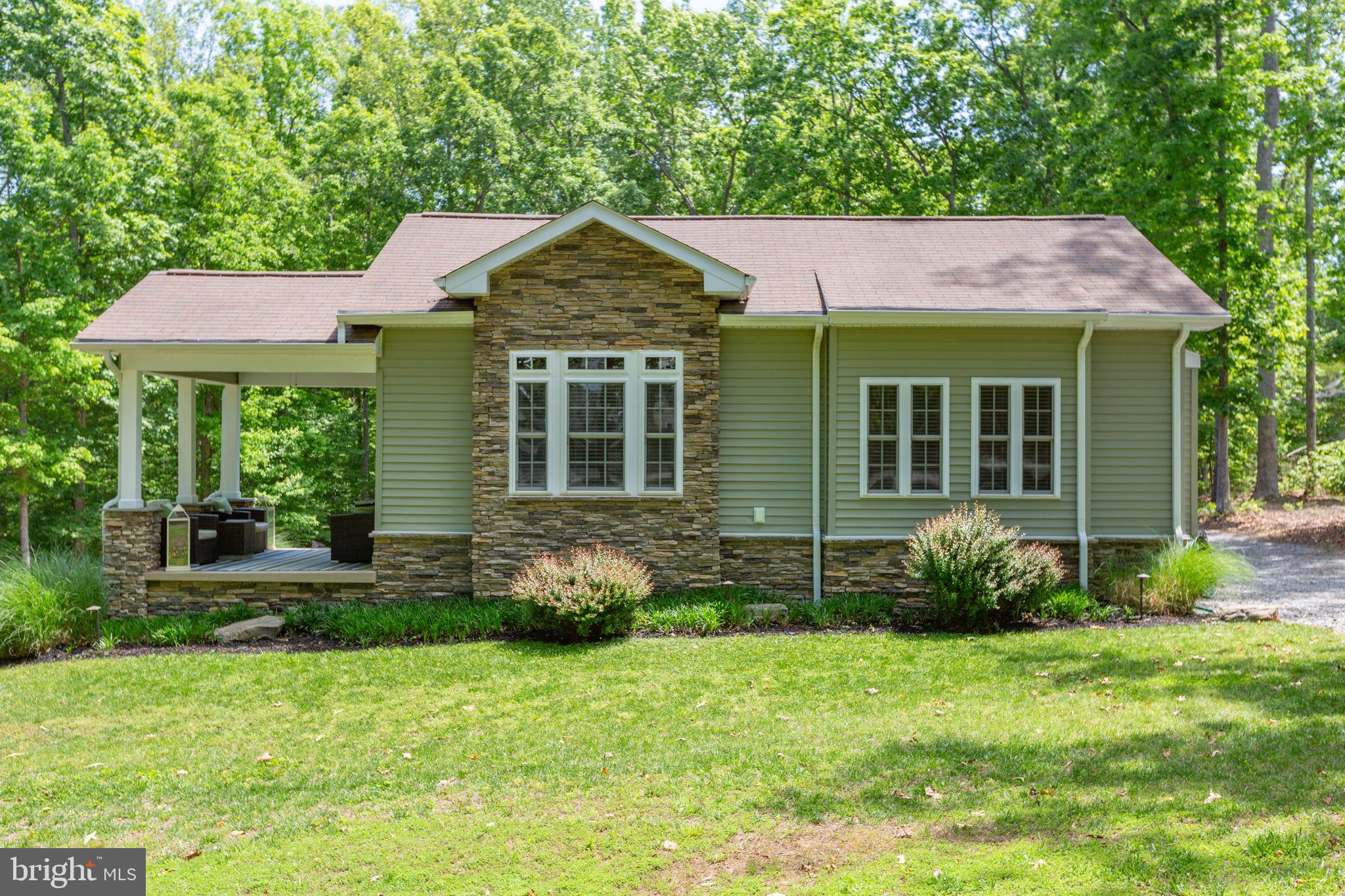 106 BERNIE CIR