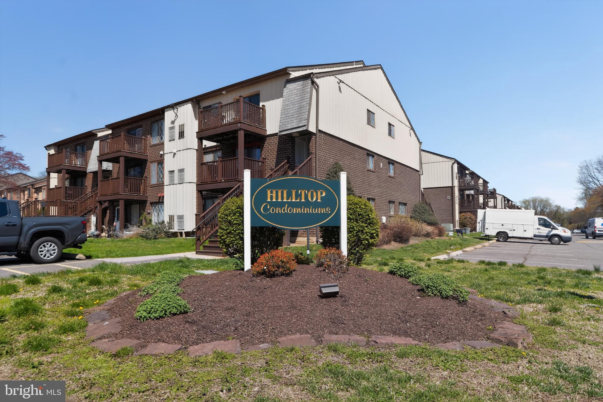 HILLTOP - Residential