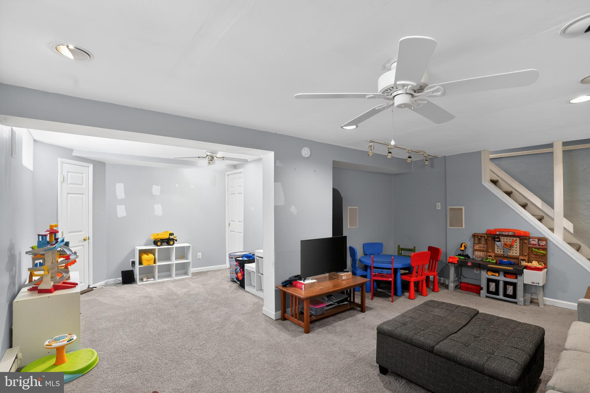 HILLTOP - Residential