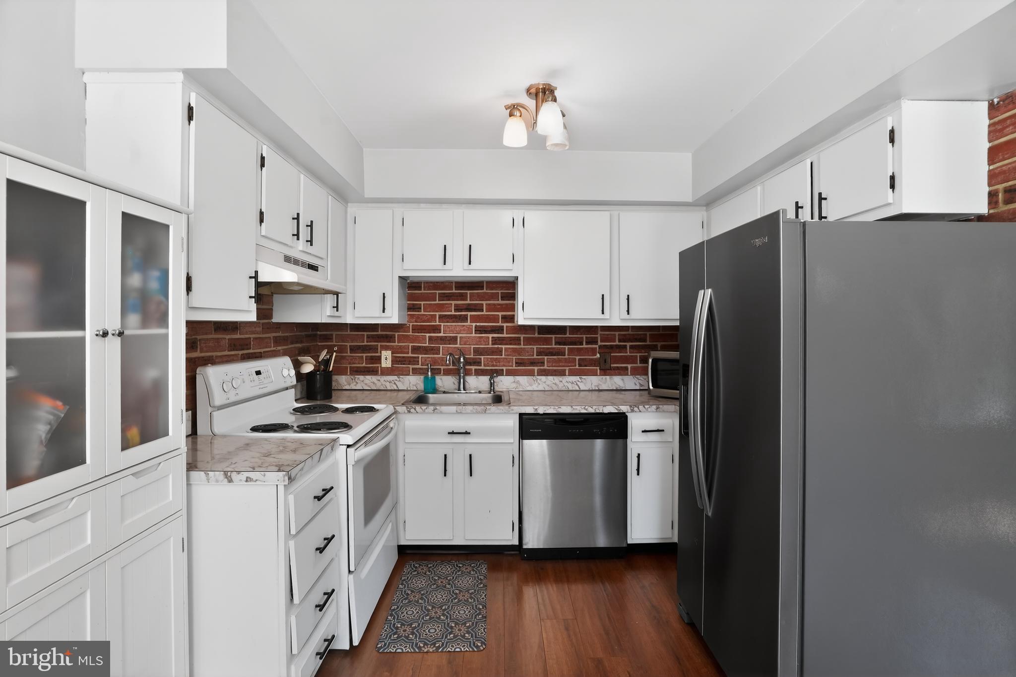 HILLTOP - Residential