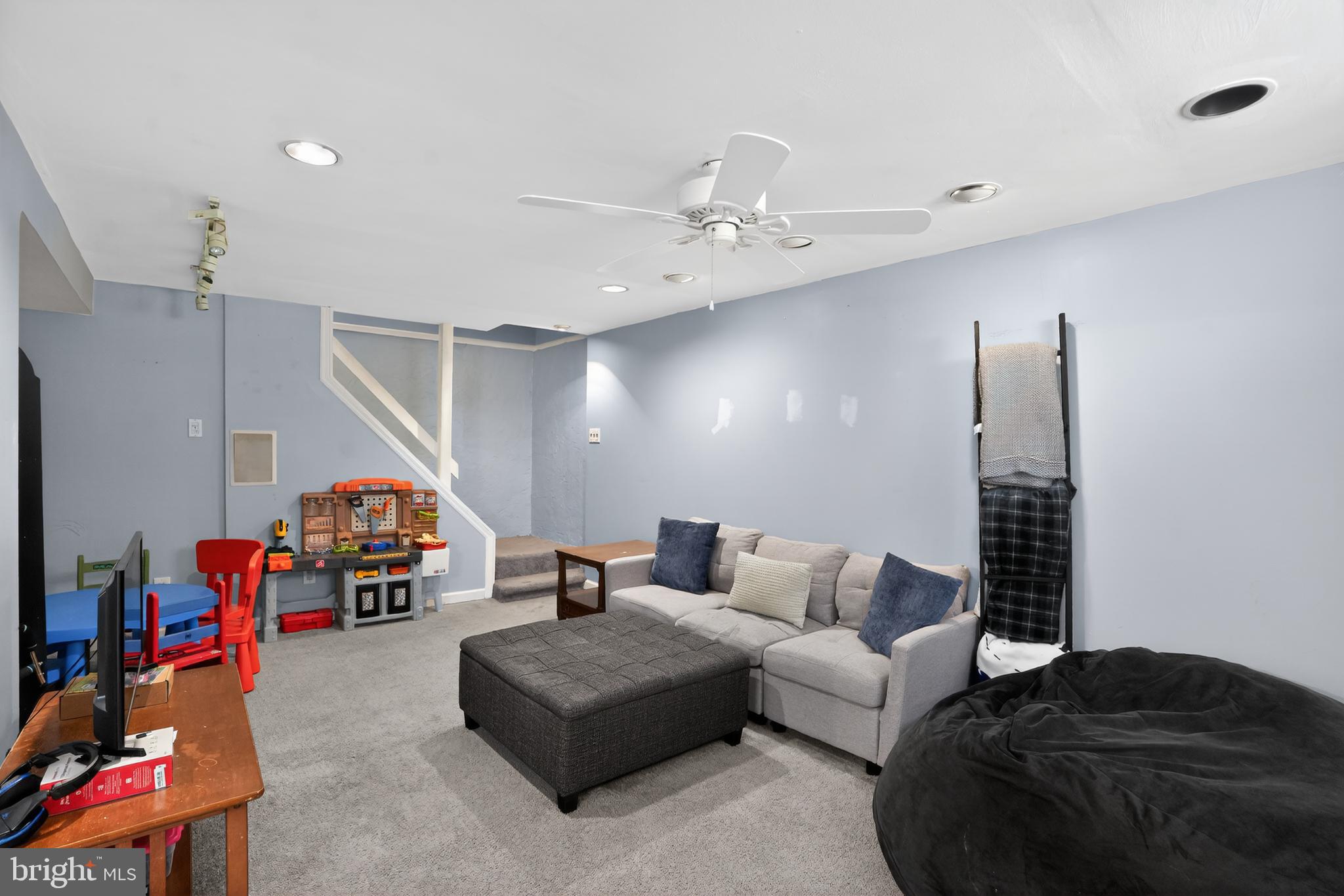 HILLTOP - Residential