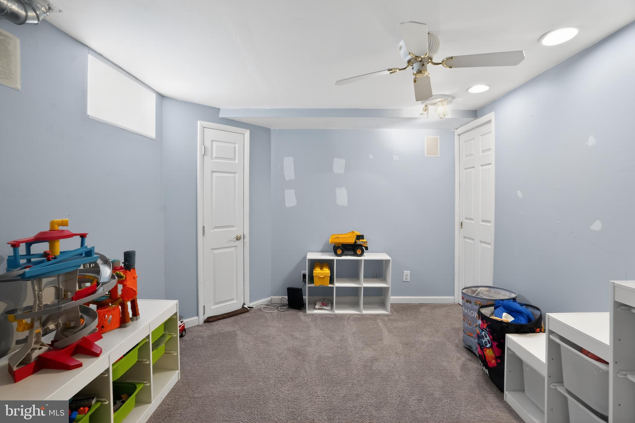 HILLTOP - Residential