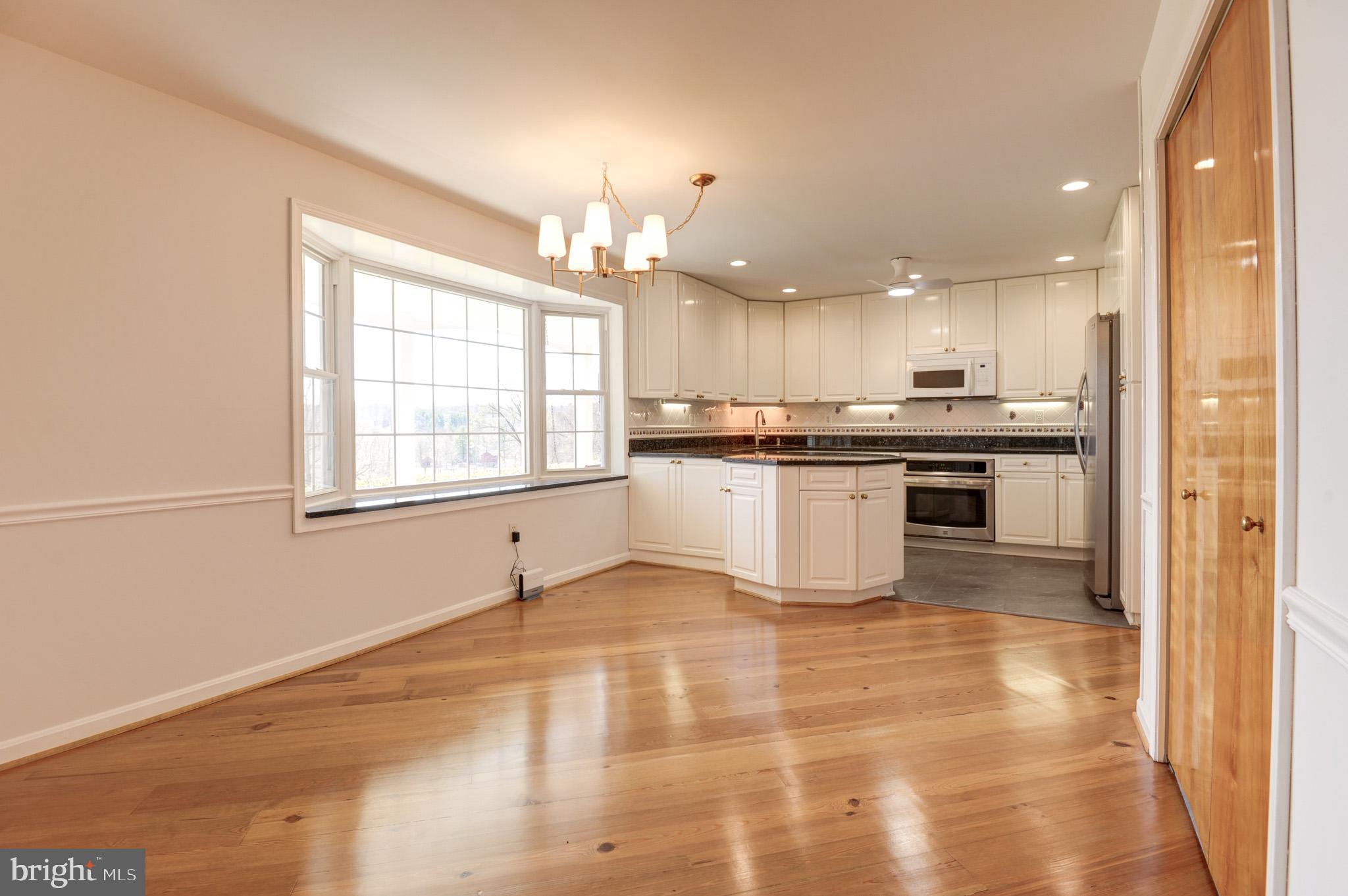 BLUE RIDGE CHASE - Residential