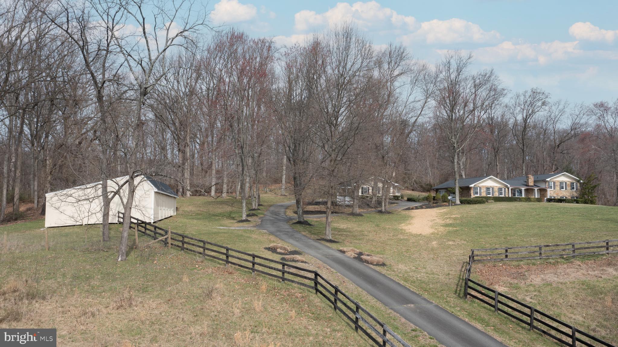 BLUE RIDGE CHASE - Residential