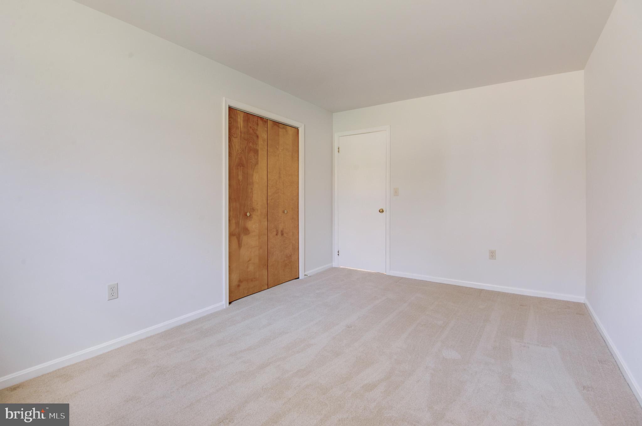 BLUE RIDGE CHASE - Residential