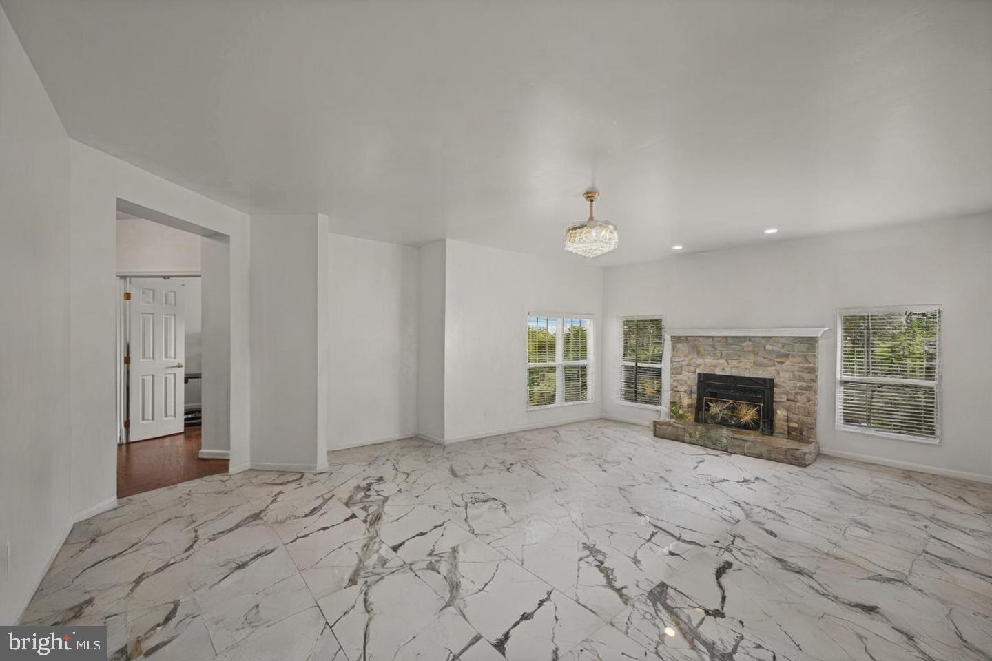 COUNTY VIEW - Residential