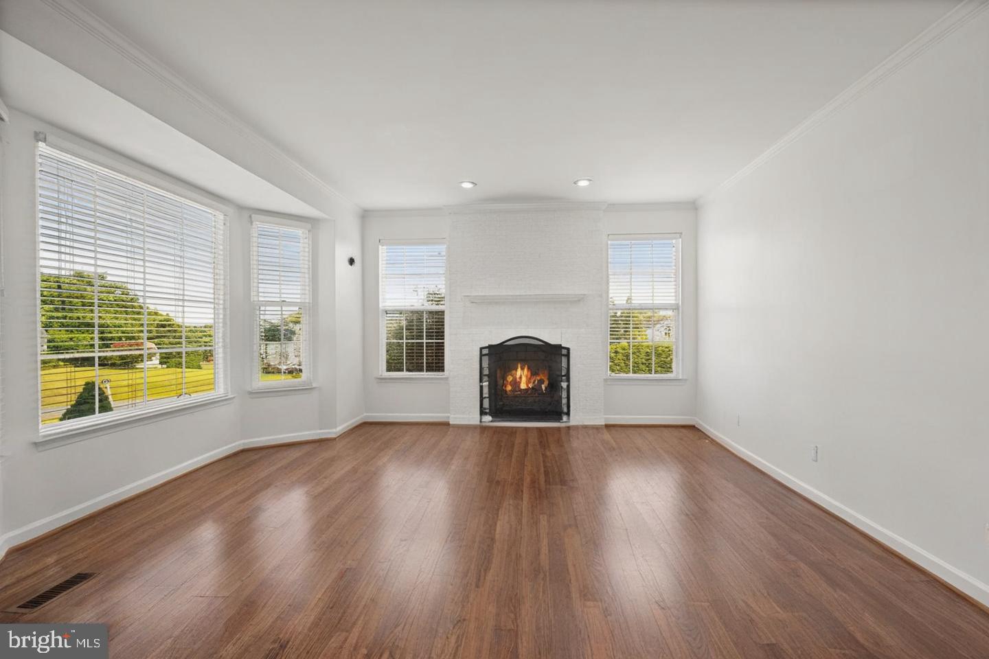 COUNTY VIEW - Residential