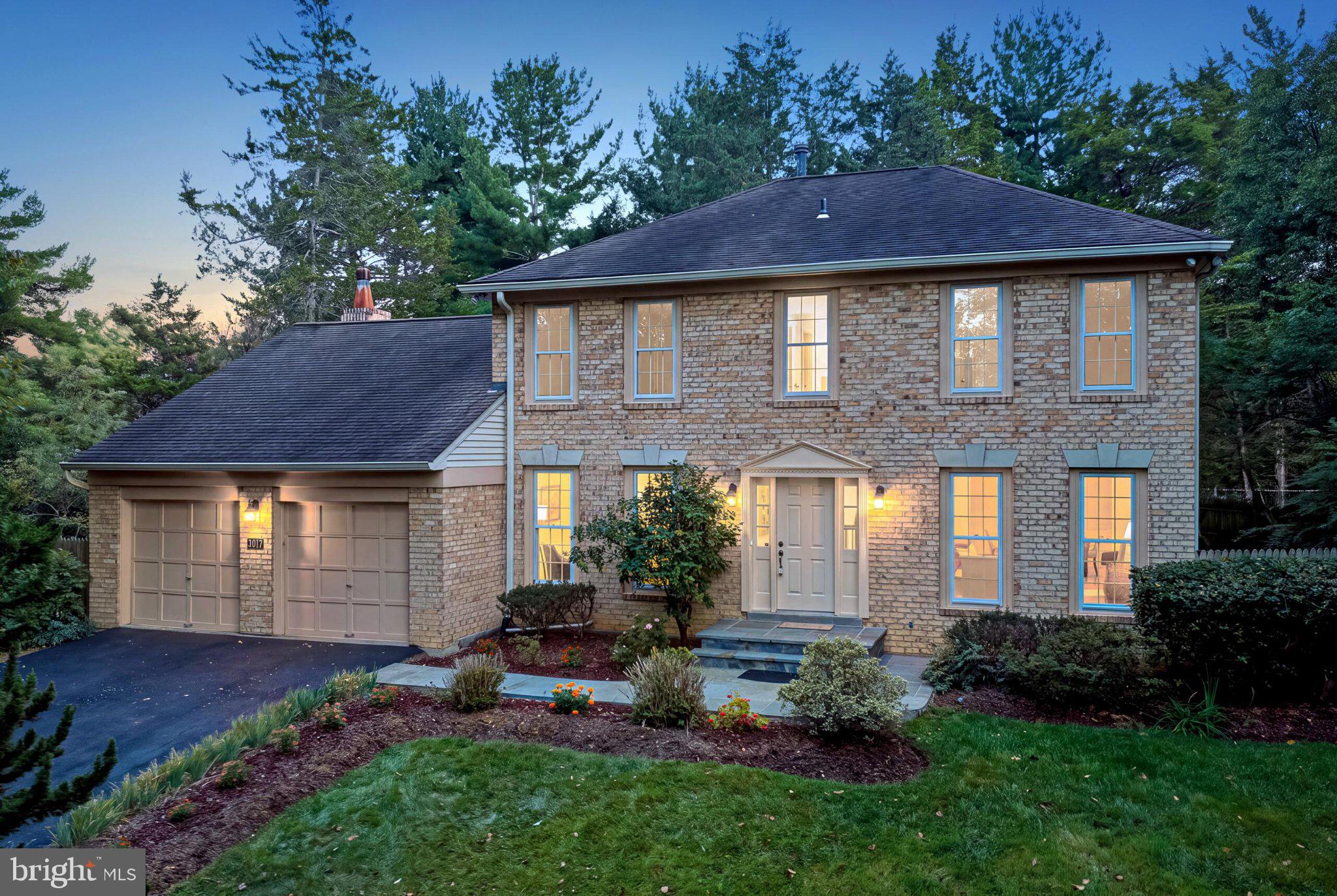 1102 BETTSTRAIL WAY