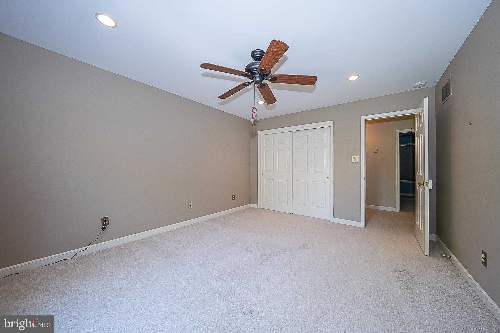 SUNWOOD FARM - Residential