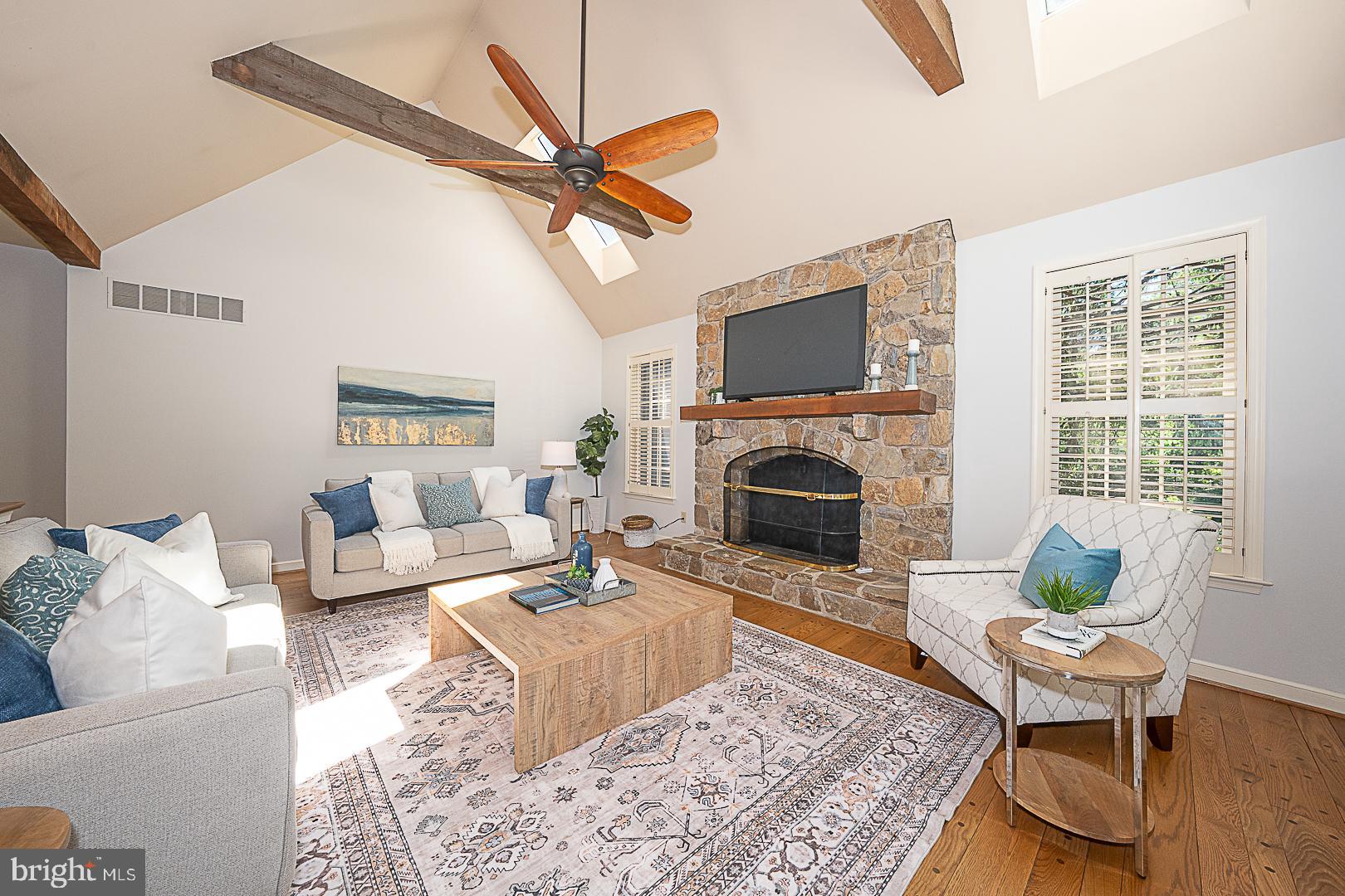 SUNWOOD FARM - Residential