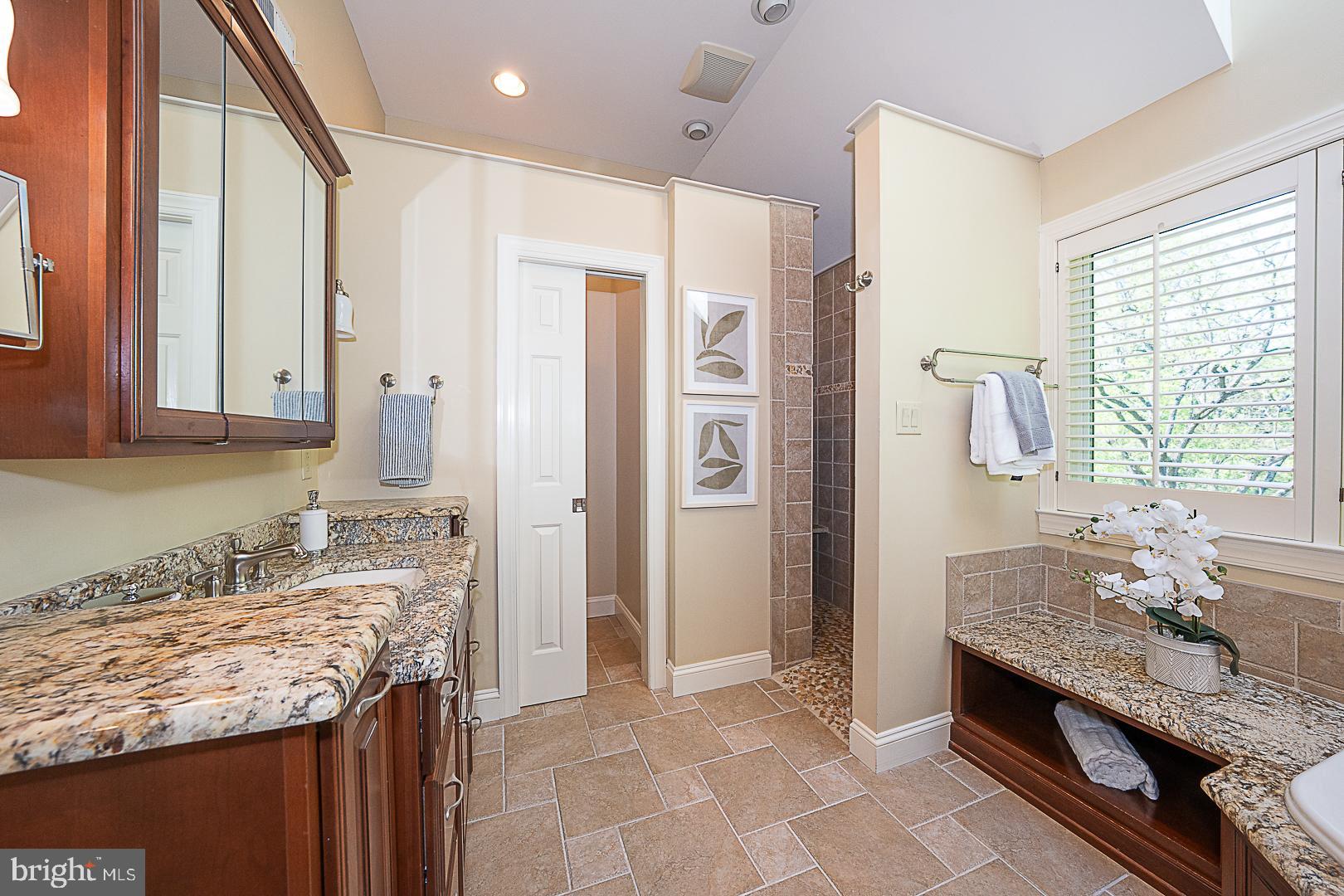 SUNWOOD FARM - Residential
