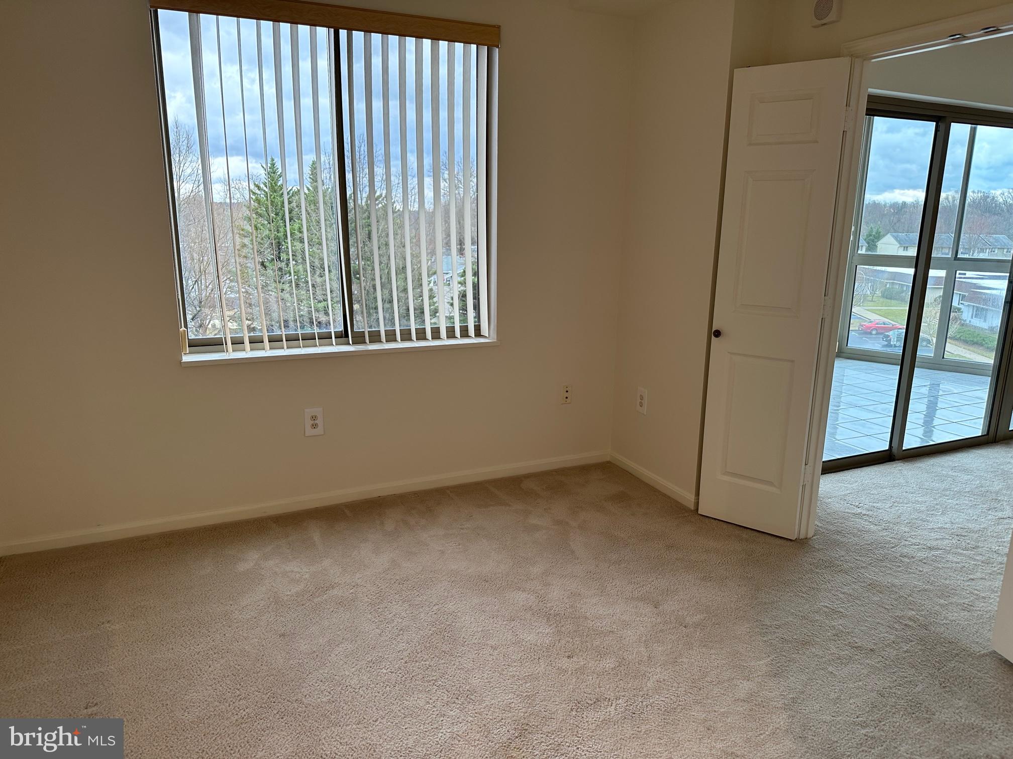 TURNBERRY COURTS AT LEIS - Residential