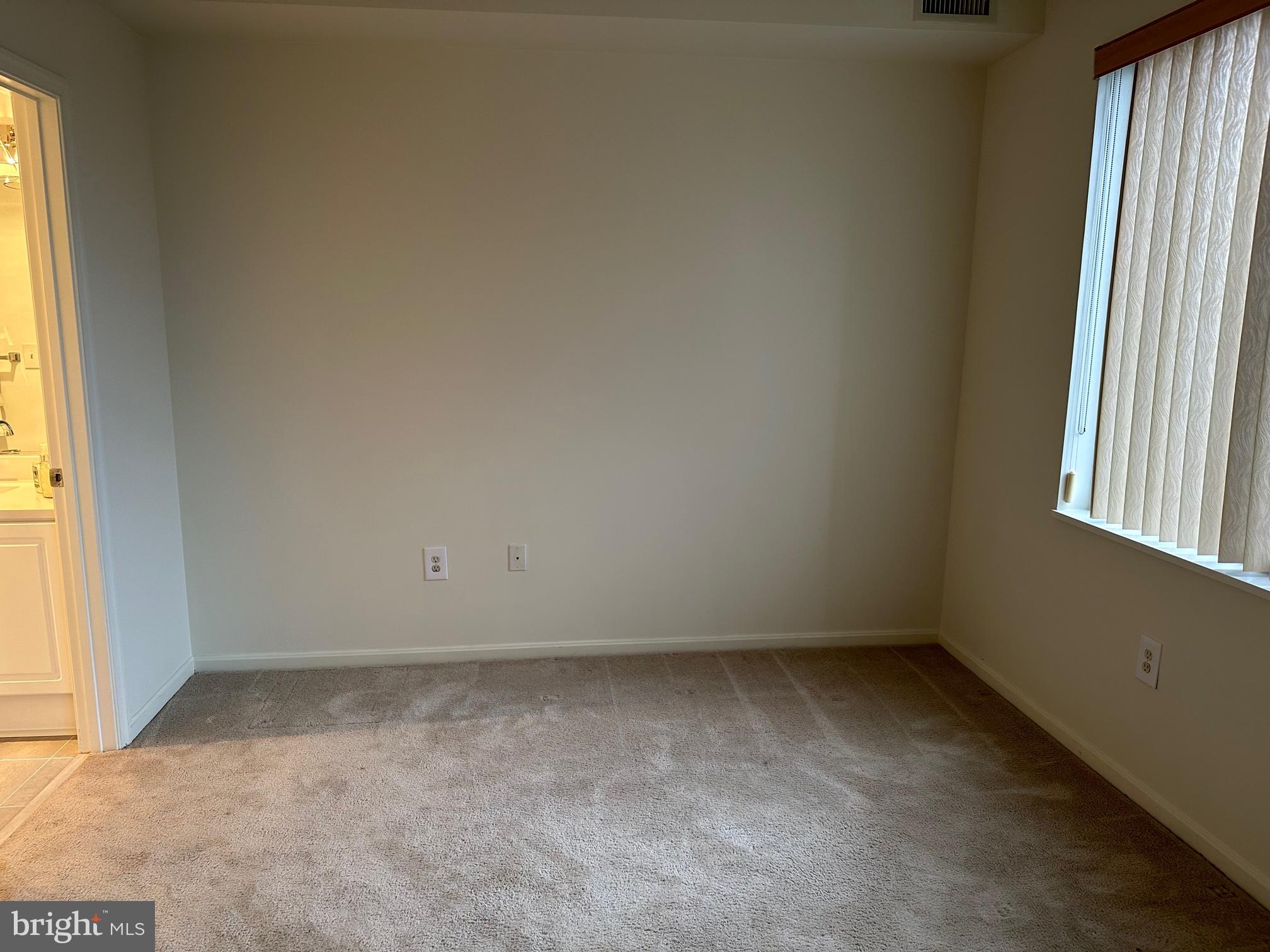 TURNBERRY COURTS AT LEIS - Residential