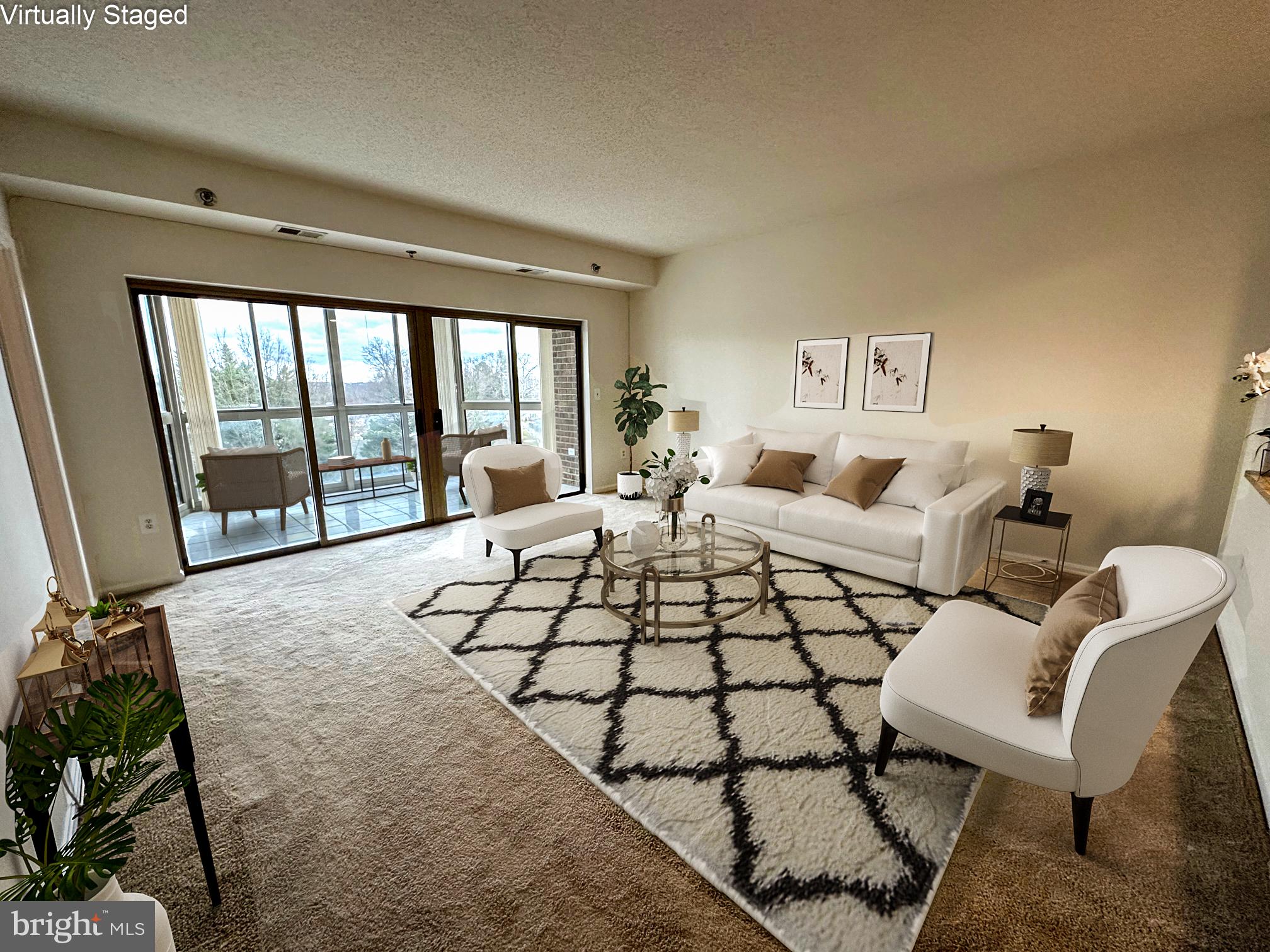 TURNBERRY COURTS AT LEIS - Residential